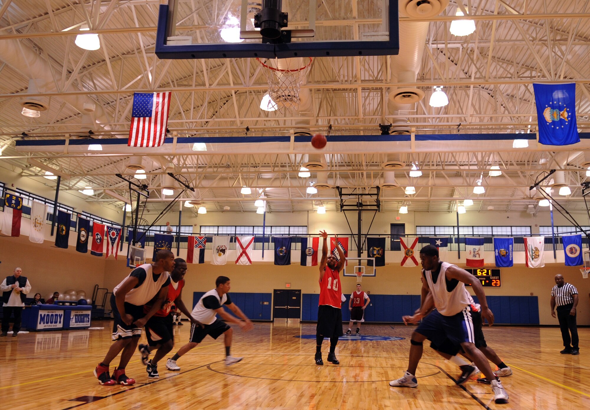 MOODY AIR FORCE BASE, Ga. -- Derrick Finch-Mackie attempts a free throw during an intramural basketball game Jan. 19. This was the first game of the season for both the 822nd Base Defense Squadron and the 23rd Component Maintenance Squadron. (U.S. Air Force photo/Airman 1st Class Douglas Ellis)(RELEASED)
