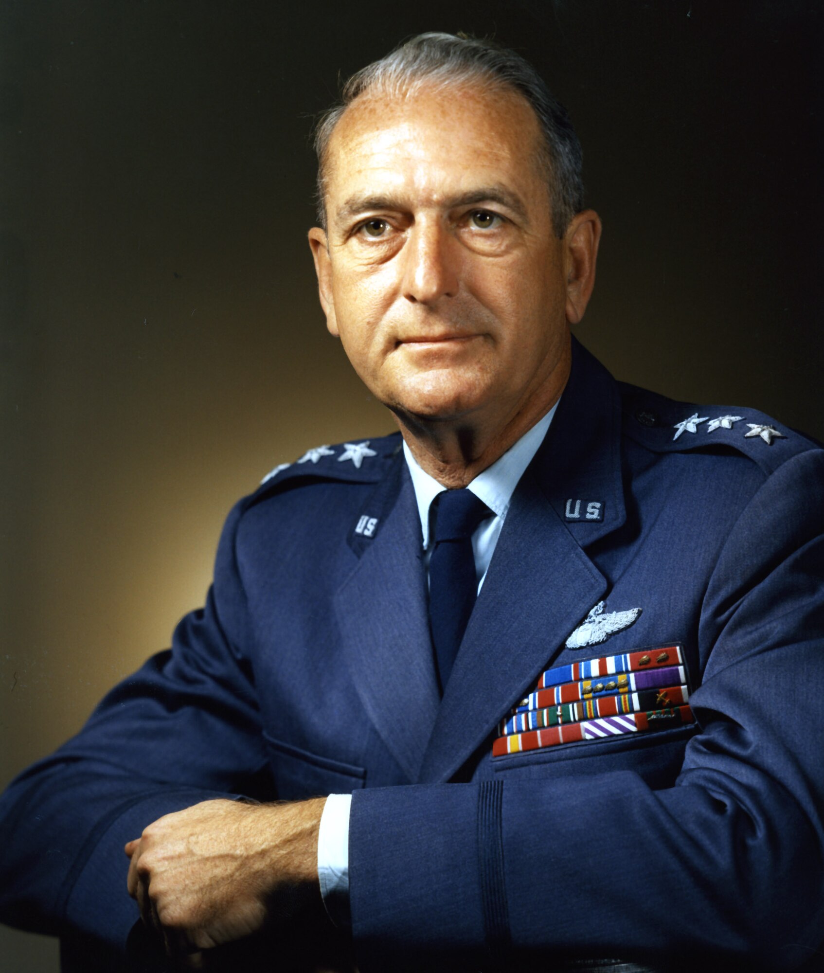 Gen. Milton was born at Schofield Barracks, Hawaii, in 1915. He enlisted in the Regular Army in 1934 and subsequently entered the U.S. Military Academy, graduating in 1940. Following graduation, he entered Army Air Corps flying training and earned his pilot wings in March 1941. 
