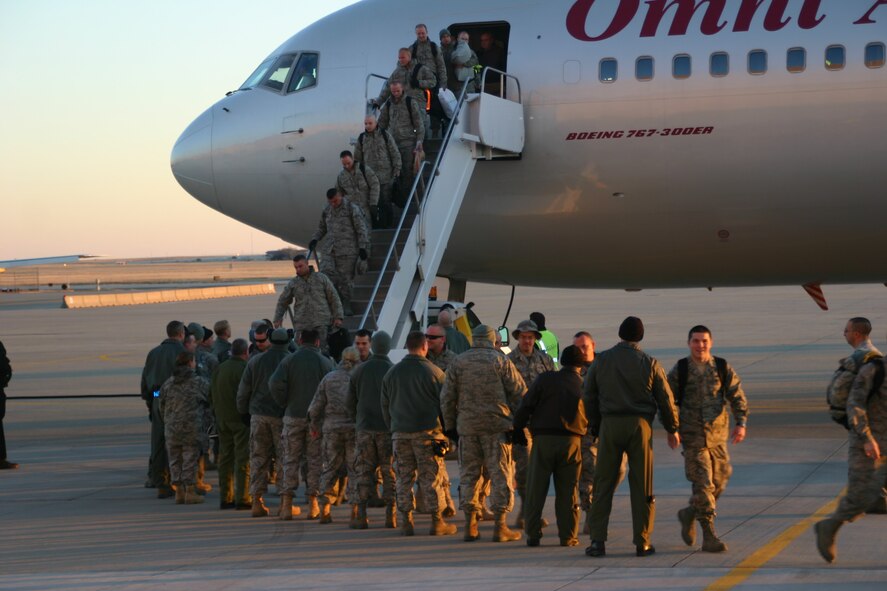 Recently more than 120 Airmen from the 552nd Air Control Wing arrived at Tinker following a four-month deployment in Southwest Asia. The Airmen are just part of the more than 300 552nd Airmen who served together on the deployment, but returned in separate trips. The 552nd ACW operates the E-3 Sentry Airborne Warning and Control System. AWACS crews radar air surveillance, command and control, and battle management of coalition aircraft during the unit’s four-month deployment. (Air Force photo by Ken Lafayette)
