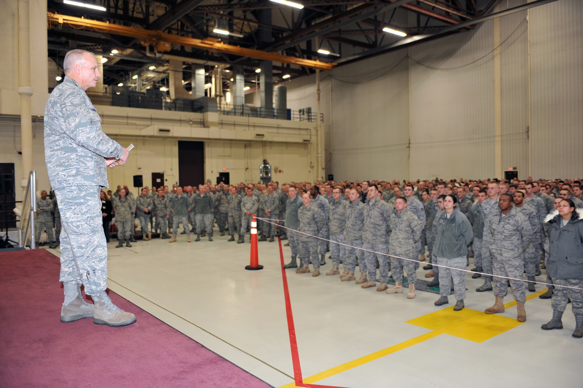 WHITEMAN AIR FORCE BASE, Mo. - Lt. Gen. Jim Kowalski, Air Force Global
Strike Command commander, speaks to Team Whiteman at the All-Hands-Call Jan.
21.  General Kowalski stressed the importance of Whiteman's role in the
nation's nuclear enterprise and encouraged Team Whiteman to maintain its
heritage of excellence. (U.S. Air Force photo by Tech. Sgt. Charles Larkin Sr)