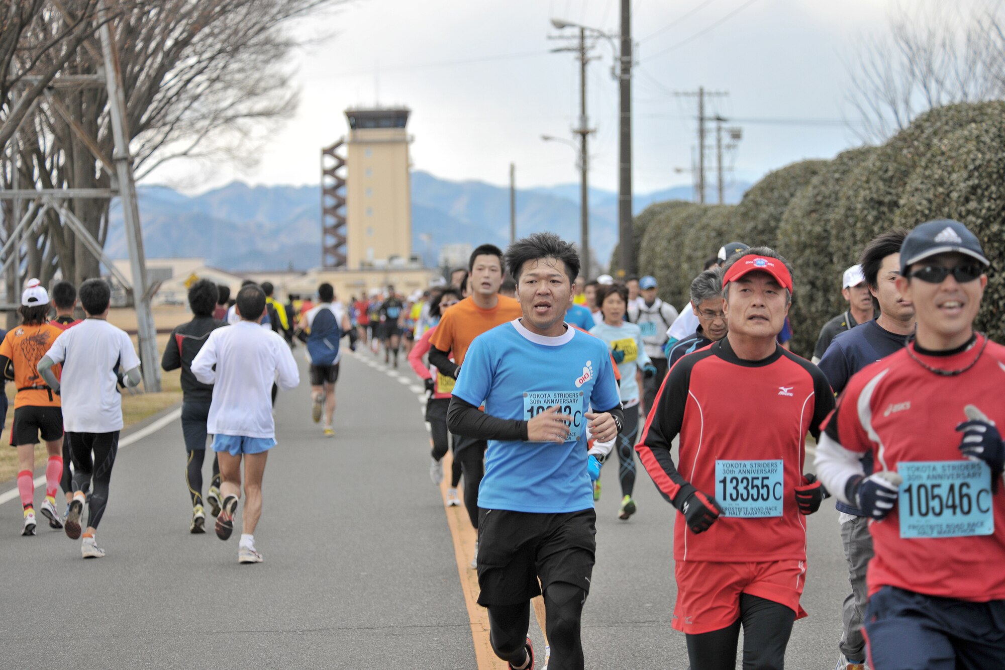 Yokota Air Base Striders Running Club held the 30th Annual Frostbite Run Jan. 16, 2011, at Yokota Air Base. Yokota AB Airmen hosted 6,000 participants for a unique running experience. (U.S. Air Force photo/Osakabe Yasuo)