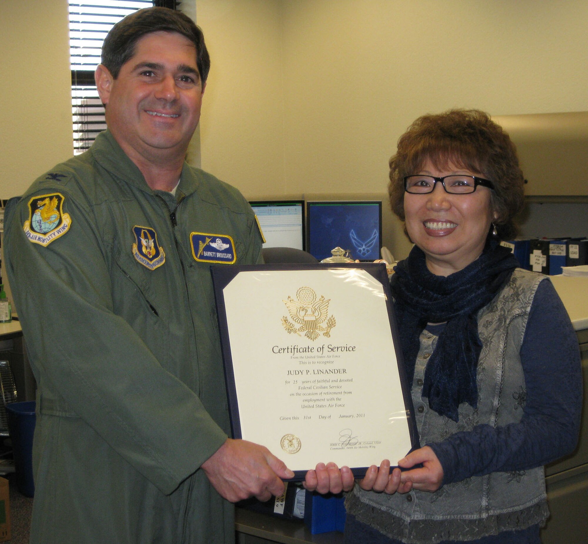 TRAVIS AIR FORCE BASE, Calif. -- The 349th Air Mobility Wing says a fond farewell to Ms. Judy P. Linander, 349th Financial Management, after 25 years of faithful and devoted Federal Civilian Service, Jan. 25. (U.S. Air Force photo/Patti Schwab-Holloway)