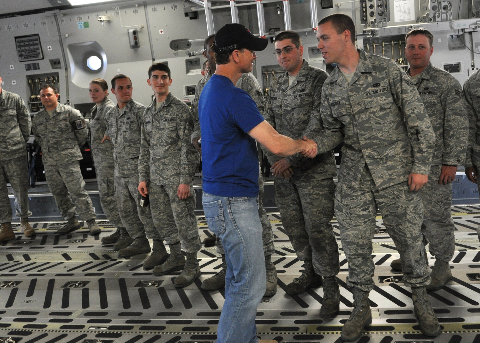 Lt. Dan tours C17, plays JBLM Freedom Fest > Team McChord > Article