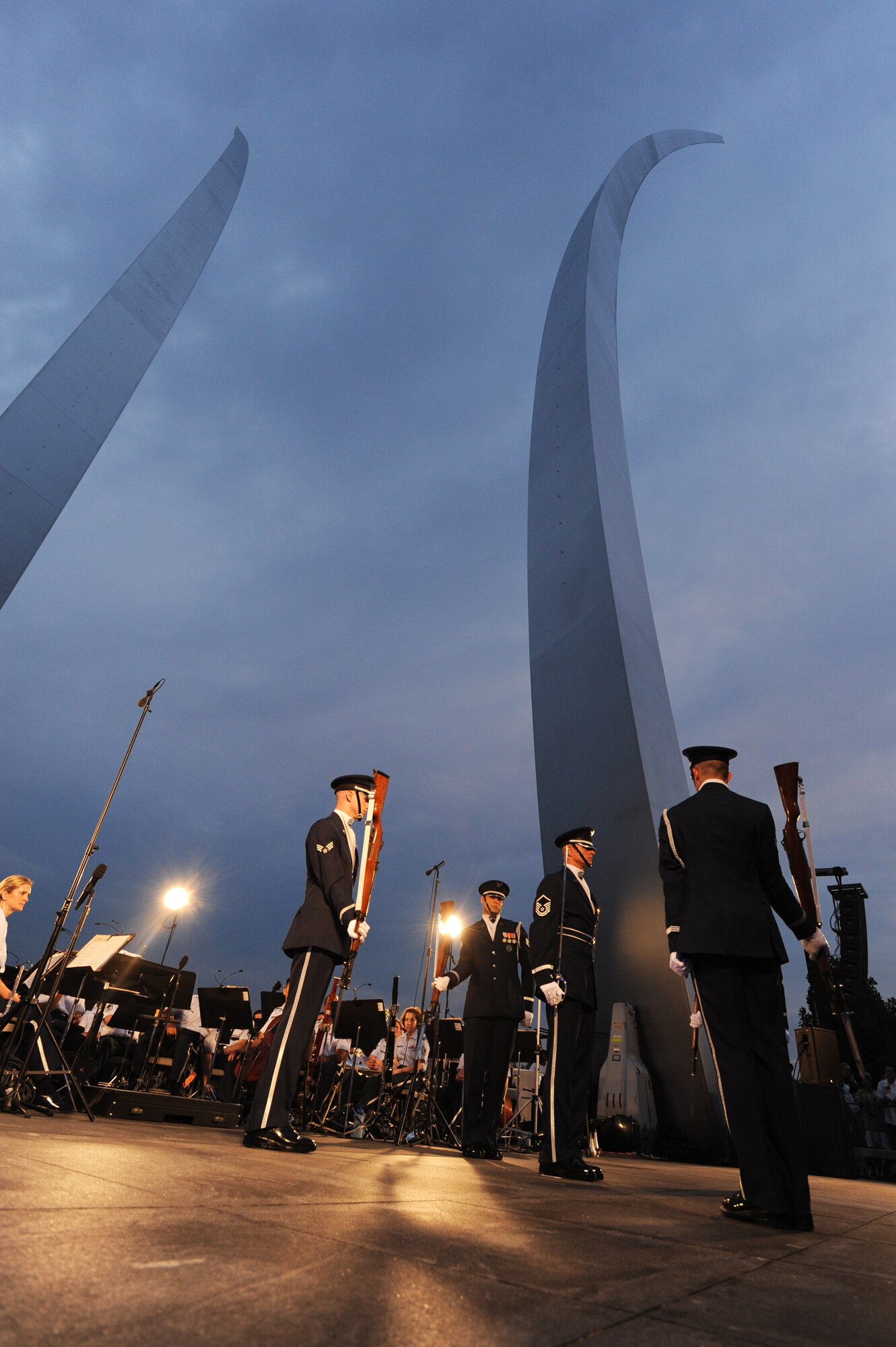 The Air Force Memorial stands high overlooking the U.S. Air Force Honor Guards Drill Team’s performance in celebration of Independence Day in Arlington Va. July 4. The memorial was presented to the nation during a formal dedication on October 14, 2006. (U.S. Air Force photo by Staff Sgt. Christopher Ruano)