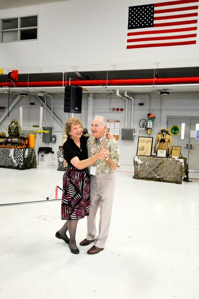 2011 Stage Door Canteen hosted by Honor Flight of Northwest Ohio and the 180th Fighter Wing