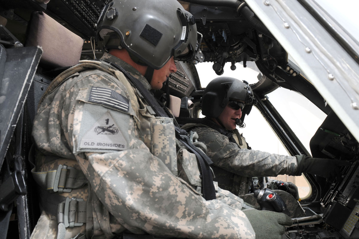 Alaska National Guard 1-207th Aviation supports command group in Iraq ...