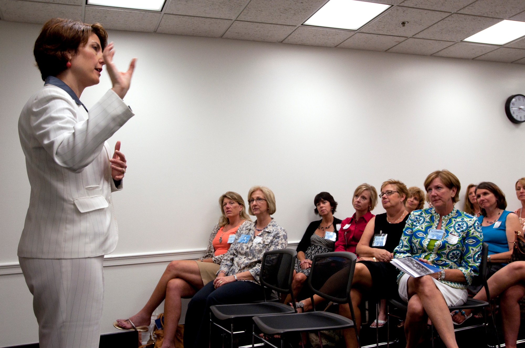 WASHINGTON -- Congresswoman Cathy McMorris Rodgers speaks with spouses of Air Force Reserve Command commanders about the Congressional Military Family Caucus and how the organization can bring a voice to Airmen and their families here July 8, 2011. Congresswoman McMorris Rodgers' briefing was part of this year's Air Force Reserve Command Commander and Spouse Forum, held July 6-9. The forum provided an opportunity for the wing leaders and their wives to engage in discussions with different organizations about military issues and gain information on new programs. (U.S. Air Force photo/Tech. Sgt. Steve Lewis)
