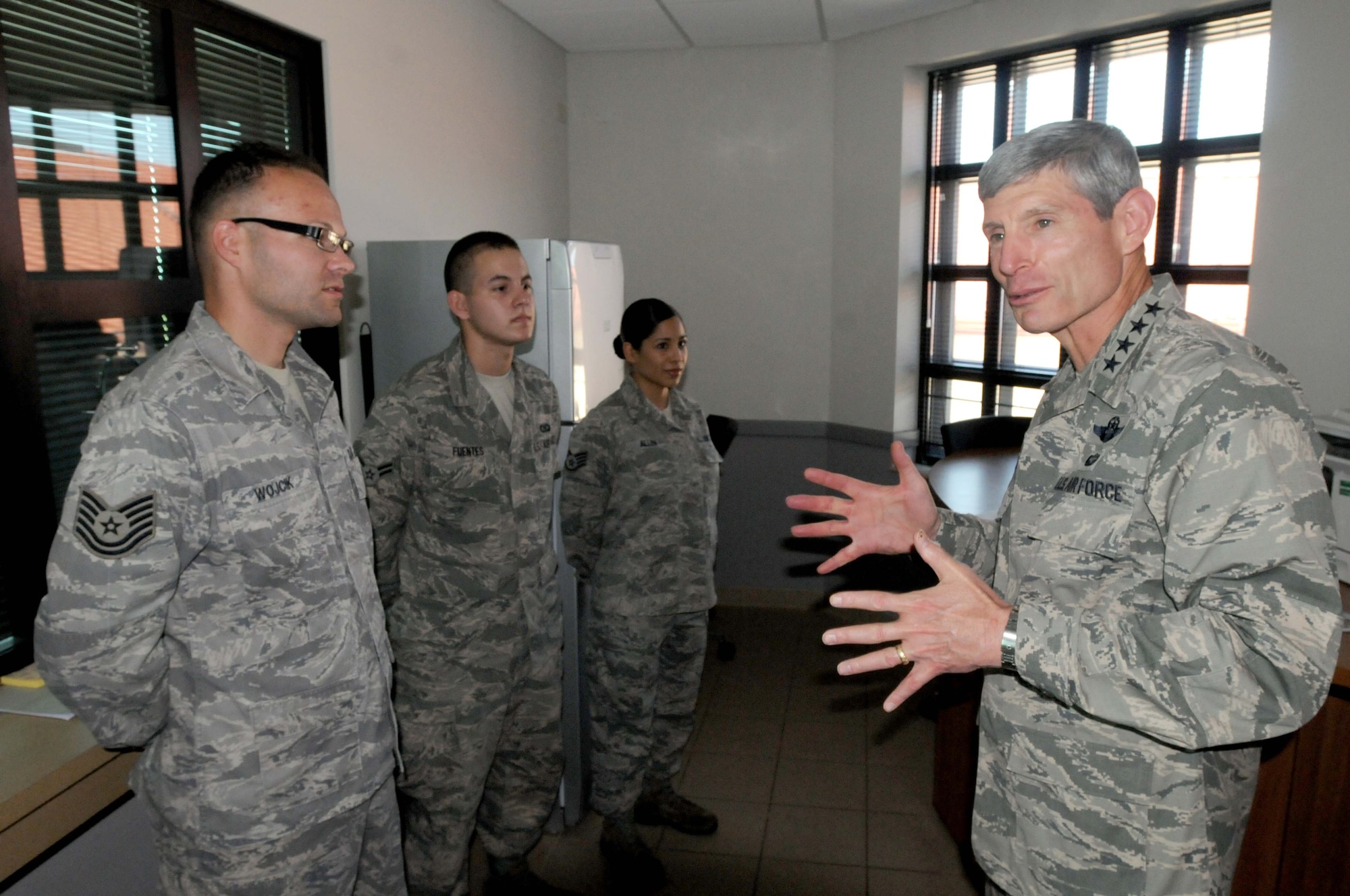 Air Force Chief of Staff Gen. Norton Schwartz visits with Airmen from the 724th Air Mobility Squadron air mobility command center at Aviano Air Base, Italy, July 12, 2011. The general and his wife Suzie were visiting Aviano to meet with Airmen and their families and observe the installation’s mission.  (U.S. Air Force photo/Airman LaVel D. Sterling)