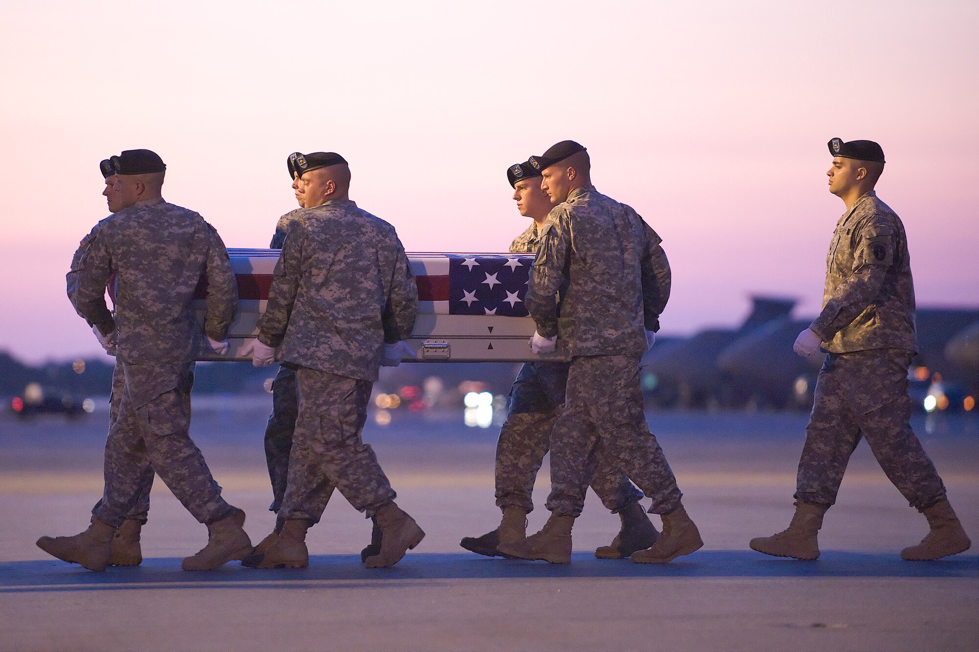 A U.S. Army carry team transfers the remains of Army Sgt. Jeremy R. Summers, of Mount Olivet, Ky., at Dover Air Force Base, Del., July 15, 2011. Summers  was assigned to the 2nd Battalion, 506th Infantry Regiment, 4th Brigade Combat Team, 101st Airborne Division, Fort Campbell, Ky.  (U.S. Air Force photo/Steve Kotecki)