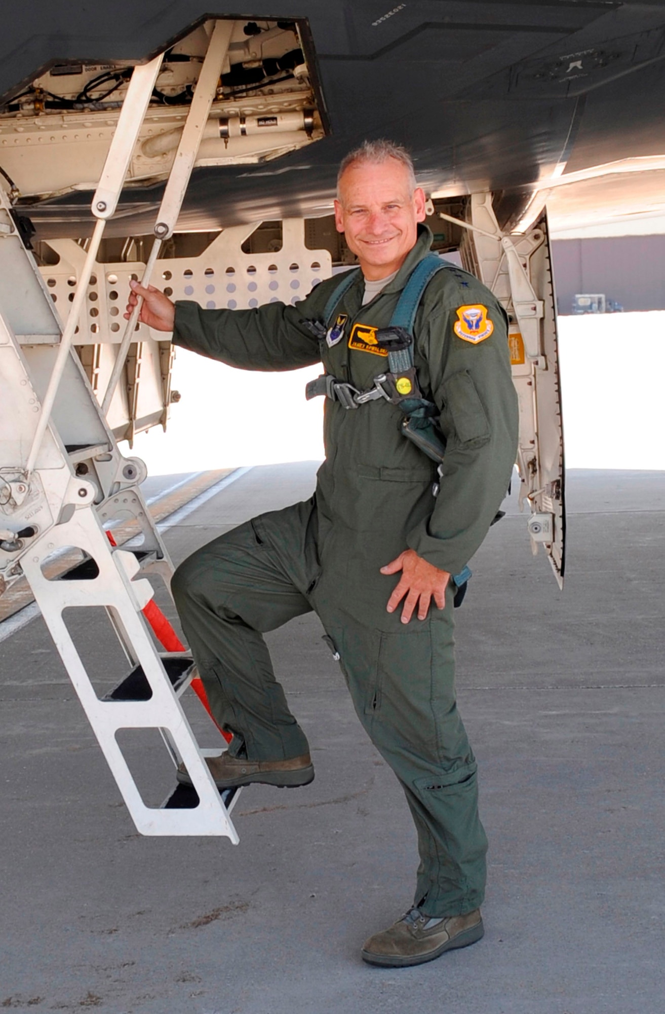 WHITEMAN AIR FORCE BASE, Mo. - Lt. Gen. James M. Kowalski, Air Force Global Strike Command commander, received an orientation flight in a B-2 Spirit here July 18. Brig. Gen. Scott Vander Hamm, 509th Bomb Wing commander, said the general would leave Whiteman with "personal experience in the B-2 bomber, joining a small group of pilots who have spent time in the air with this amazing aircraft." (U.S. Air Force photo by Senior Airman Alexandra M. Boutte) (RELEASED)