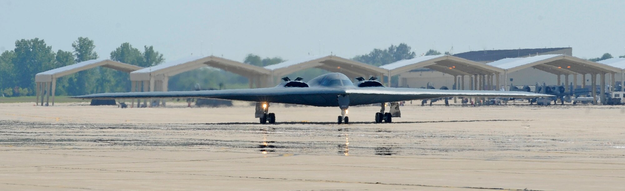 WHITEMAN AIR FORCE BASE, Mo. - A 509th Bomb Wing B-2 Spirit prepares to park July 18 after an orientation flight for Lt. Gen. James M. Kowalski, Air Force Global Strike Command commander. General Kowalski became the 509th person ever to fly in the B-2. (U.S. Air Force photo by Senior Airman Alexandra M. Boutte) (RELEASED)