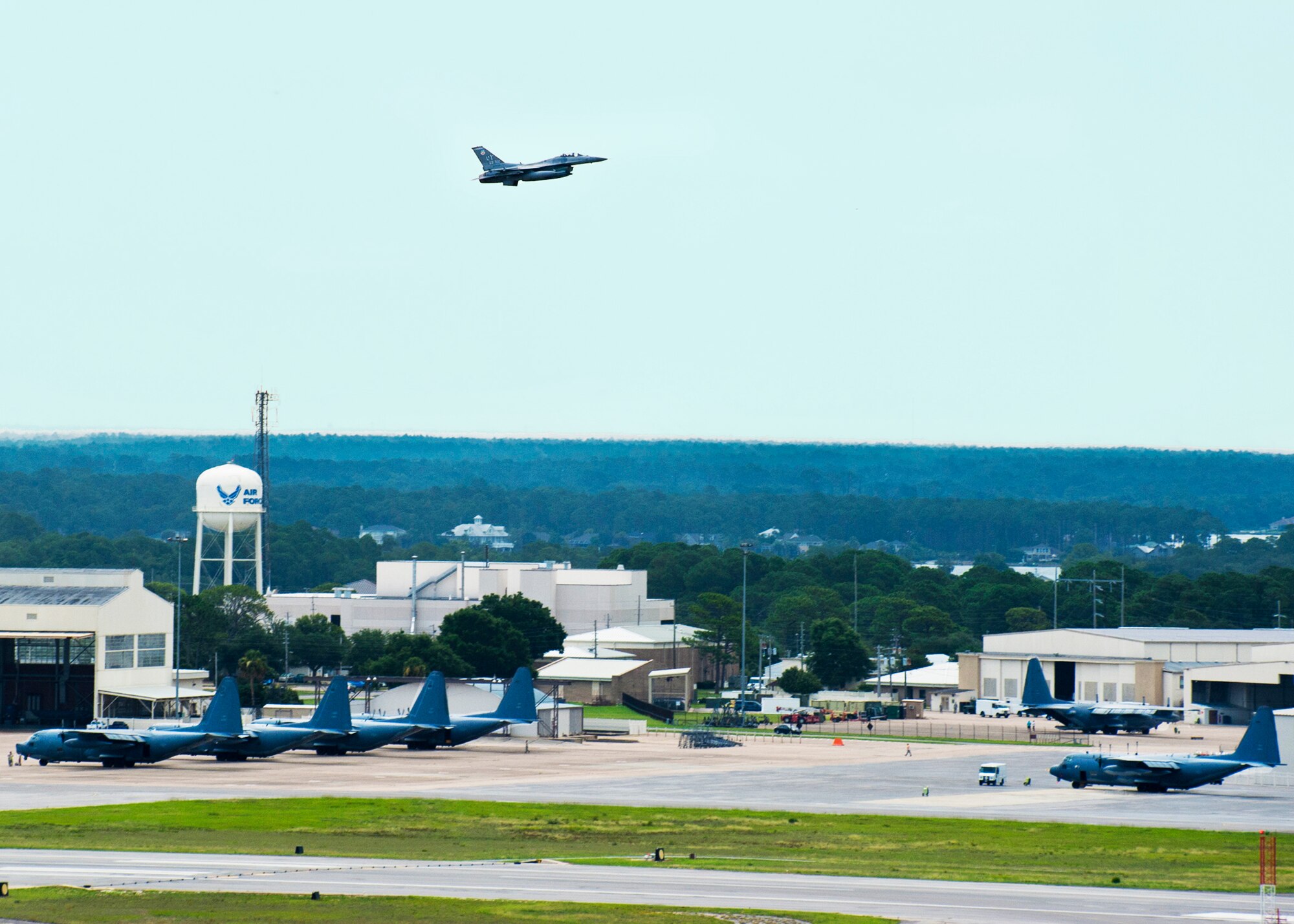Col. Michael Gantt, the 53rd Wing commander, and the wing flagship leave the Eglin Air Force Base flightline for a mission, July 22.  The flight was Gantt’s last as commander.  He leaves the wing for a position with Air Force A5 at the Pentagon.  (U.S. Air Force photo/Samuel King Jr.)