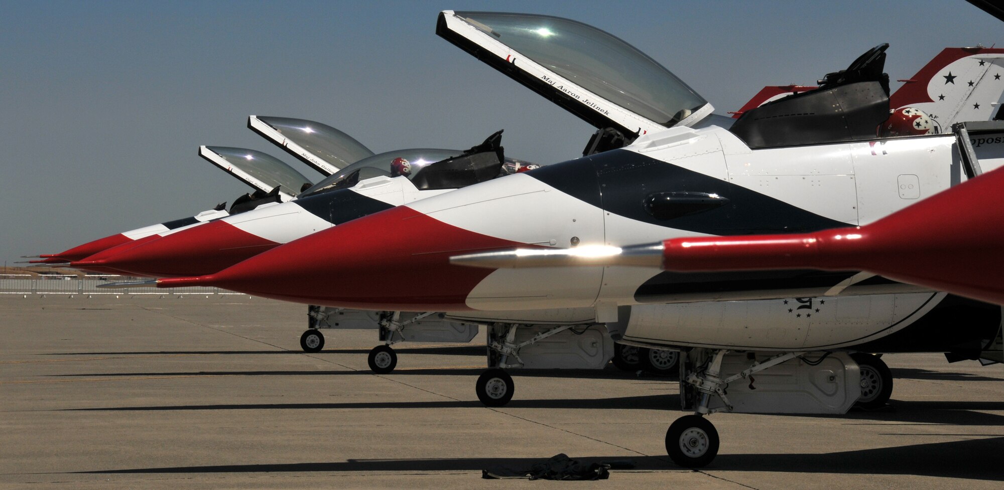 TRAVIS AIR FORCE BASE, Calif. --The Thunderbirds aircraft sit in formation on the tarmac after their arrival in preparation for the air show scheduled here at Travis. The Air Force precision flying team was the air shows main event held  at the base on  the 30th and 31st of July. (U.S. Air Force photo/Master Sgt. Robert Wade)