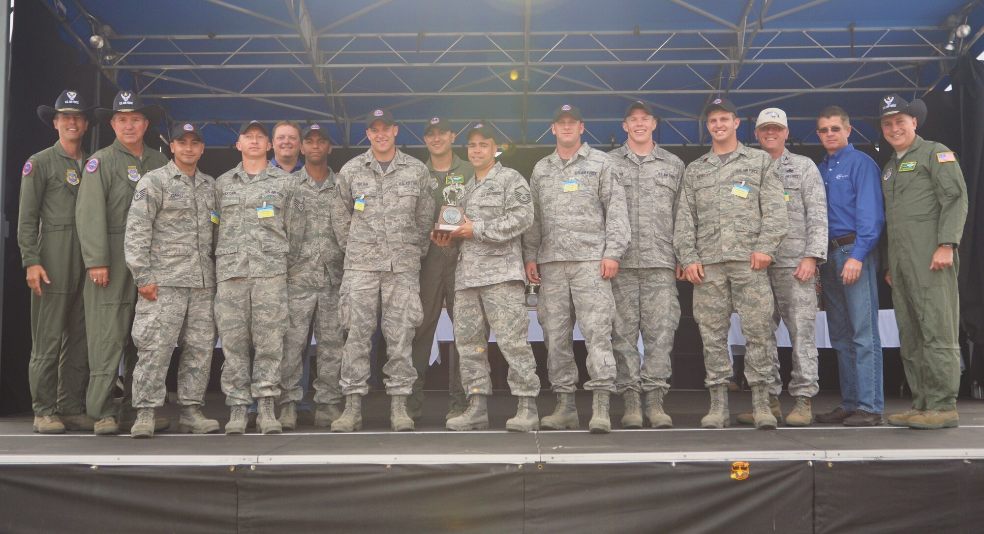 (U.S. Air Force photo/Airman 1st Class Leah Young) 