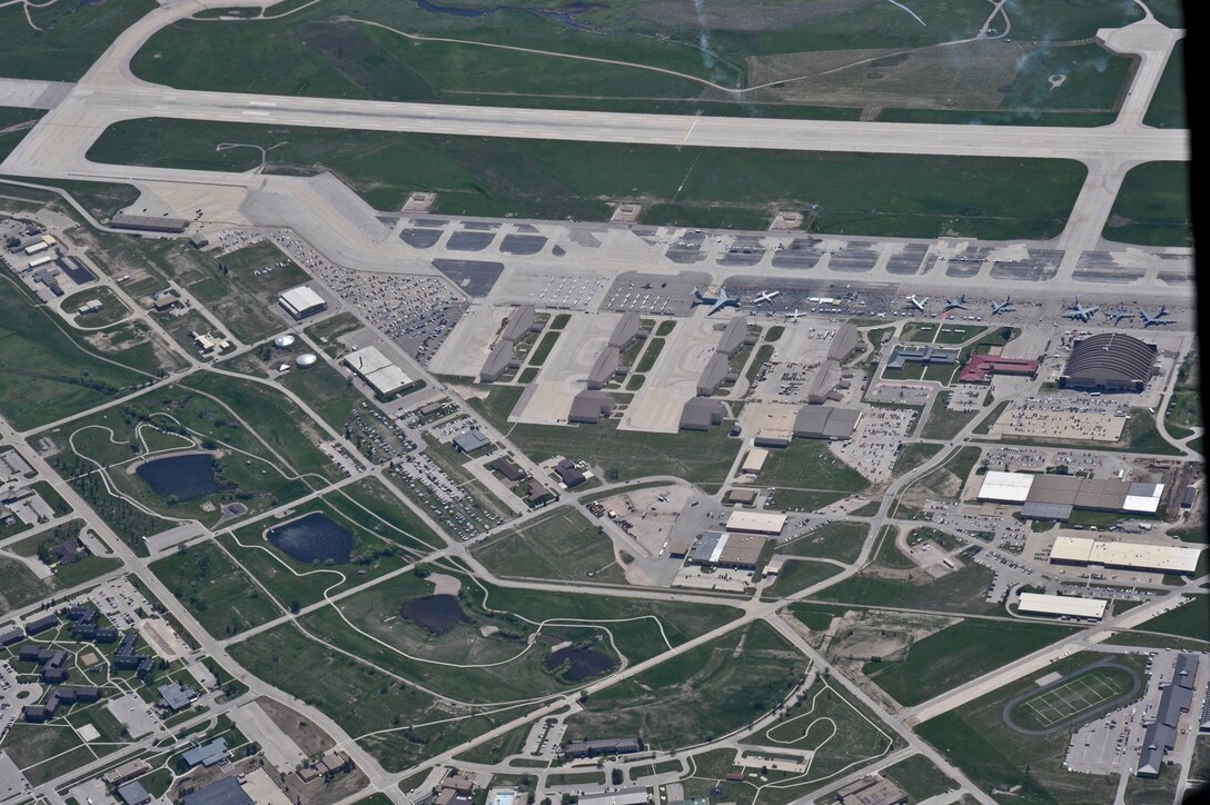 An aerial view of the 2011 Dakota Thunder airshow at Ellsworth Air Force Base, S.D., June 4, 2011. The event drew in nearly 40,000 people. (U.S. Air Force photo/Senior Airman Adam Grant)