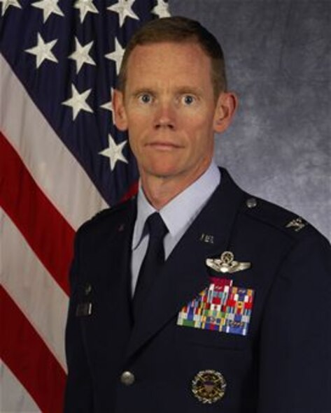 Col. James C. Dawkins, 5th Bomb Wing commander