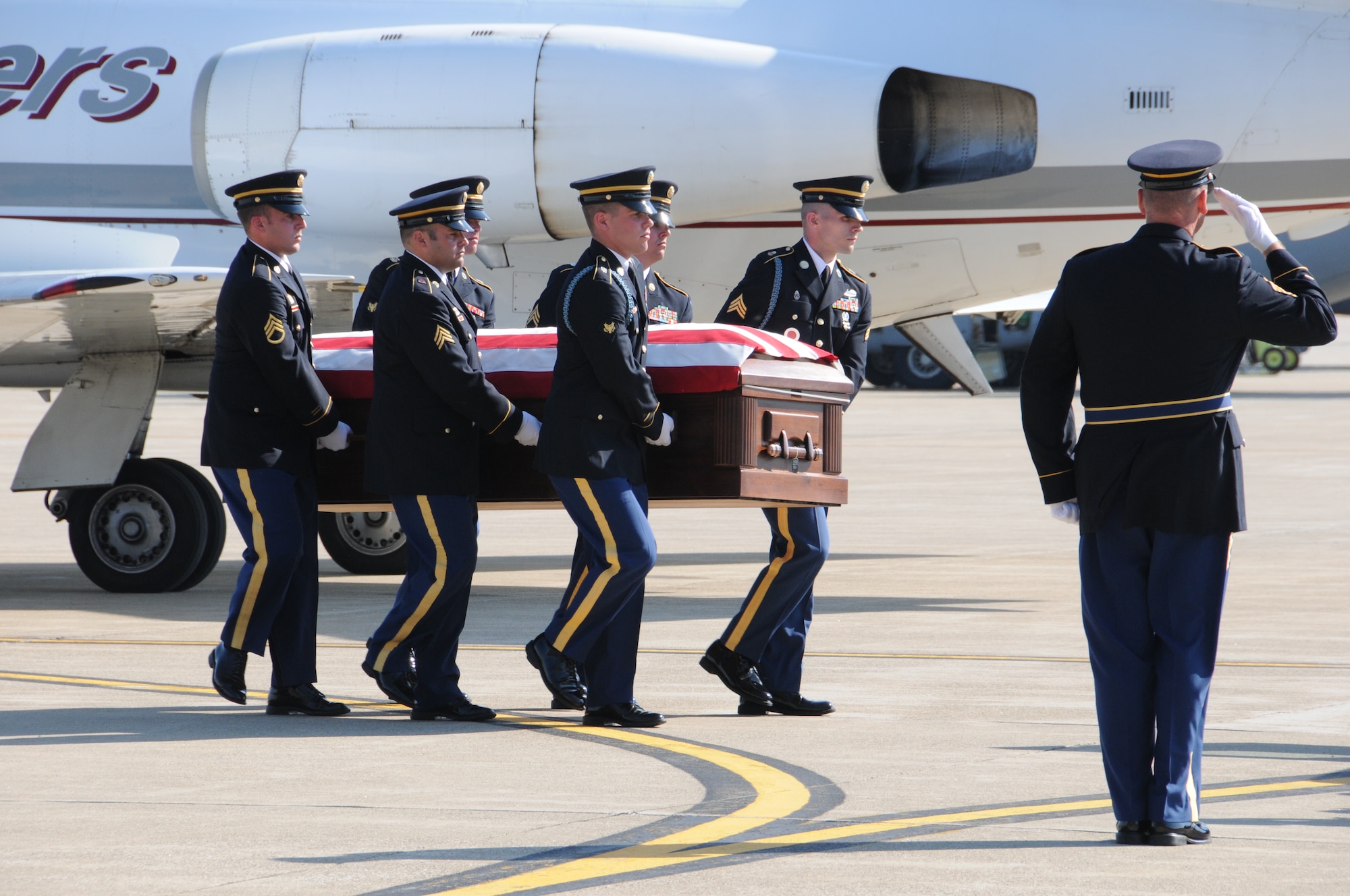 Members of the 179th Airlift Wing, local authorities, retirees and family members attend a fallen comrade ceremony for Army 1st Lt. John M. Runkle on Monday, June 06, 2011 on the flight line at Mansfield Lahm Airport. Runkle is a native of West Salem, Ohio and was assigned to the 4th Battalion, 101st Aviation Regiment, 159th Combat Aviation Brigade, 101st Airborne Division (Air Assault), Fort Campbell, Ky. (U.S. Air Force photo by Staff Sgt. Joe Harwood)
Members of the 179th Airlift Wing, local authorities, retirees and family members attend a fallen comrade ceremony for Army 1st Lt. John M. Runkle on Monday, June 06, 2011 on the flight line at Mansfield Lahm Airport. Runkle is a native of West Salem, Ohio and was assigned to the 4th Battalion, 101st Aviation Regiment, 159th Combat Aviation Brigade, 101st Airborne Division (Air Assault), Fort Campbell, Ky.  (U.S. Air Force photo by Staff Sgt. Joe Harwood)
