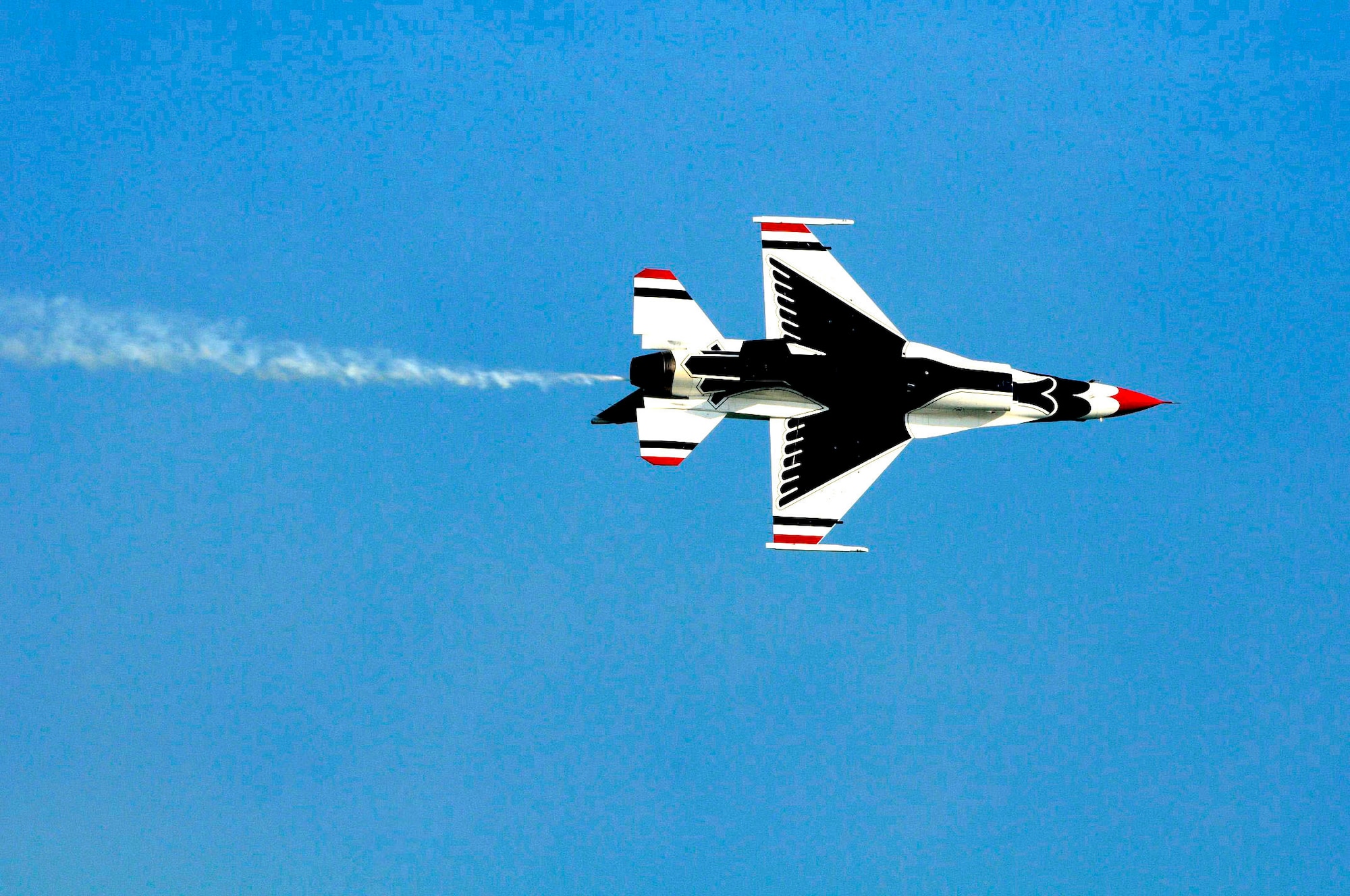 The U.S. Air Force Thunderbird Air Demonstration Squadron participate in the Italian Air Extreme 2011 Airshow in Jesolo, Italy on June 11. (U.S. Air Force photo/Staff Sgt. Justin Weaver)