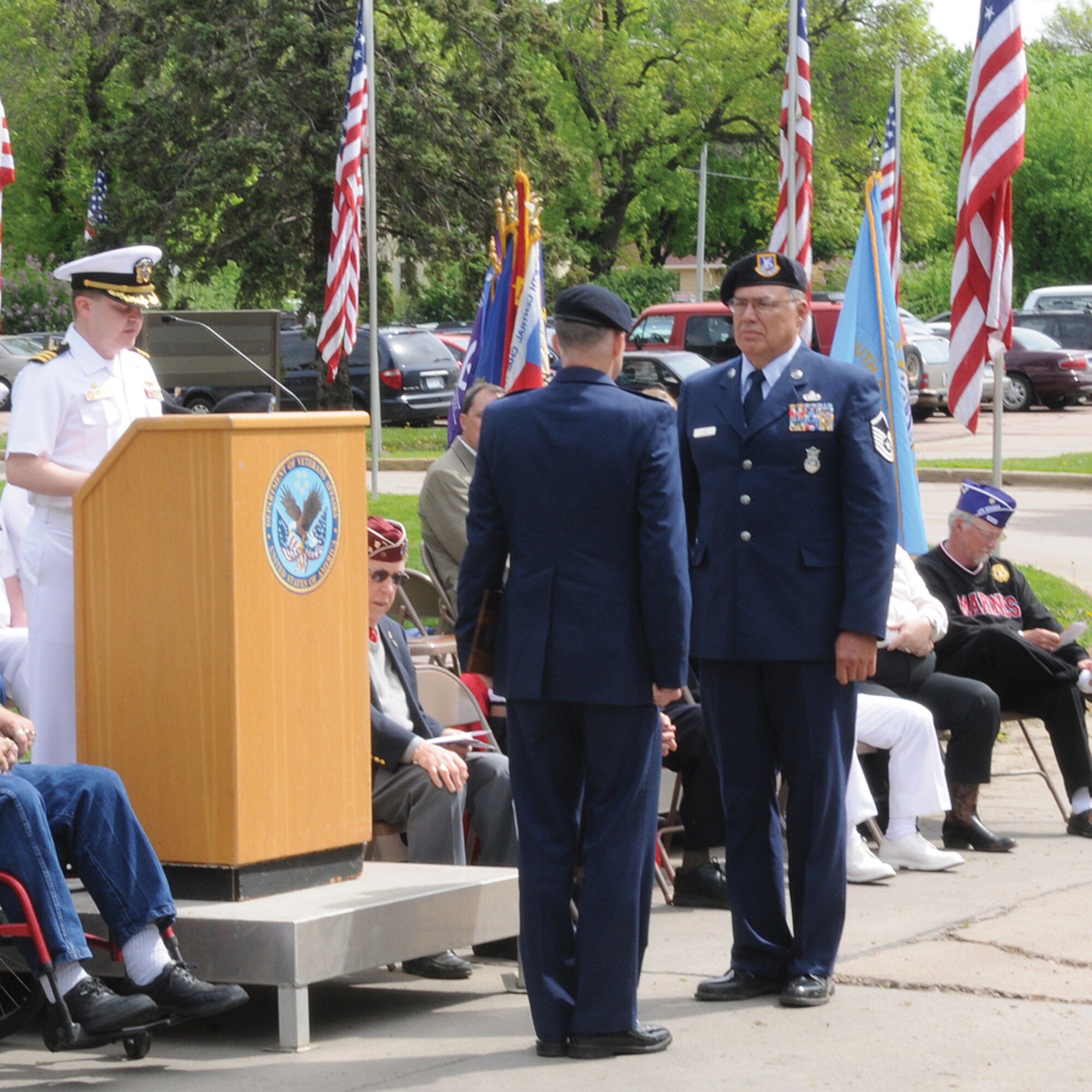 SIOUX FALLS, S.D. - Master Sgt. Terry Jones recieved the South Dakota Air National Guard Reservist of the Year award at the Armed Forces Day ceremony held in Sioux Falls, S.D. May 21.  Presenting the award was Capt. Joseph Hardin, 114th Security Forces Squadron commander.(Photo by Master Sgt. Nancy Ausland)(RELEASED)
