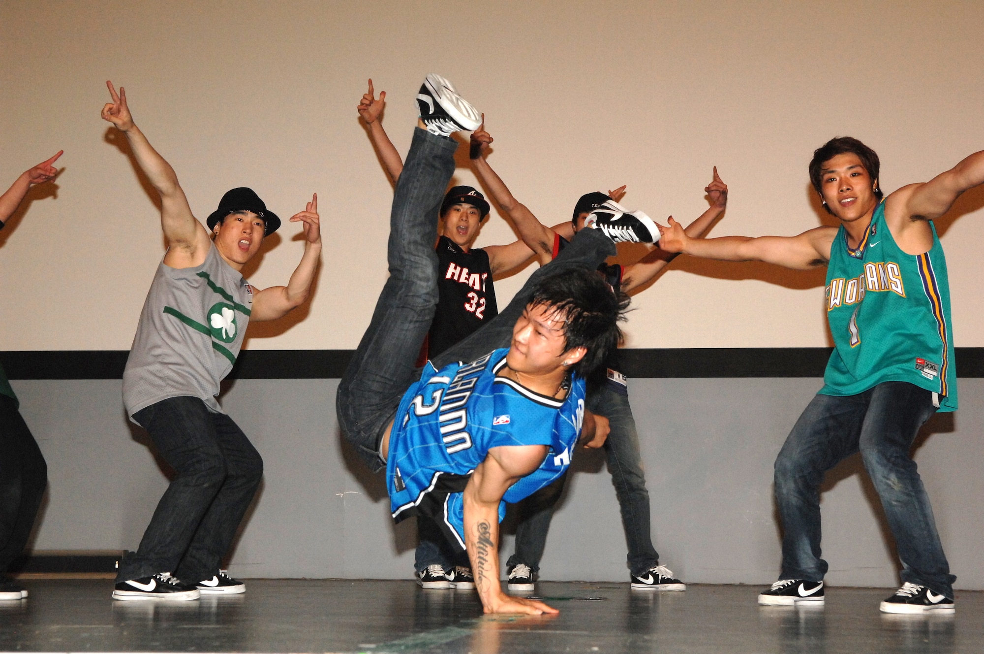 KUNSAN AIR BASE, Republic of Korea -- ‘Last for One’ performs for an intermixed audience of Republic of Korea Air Force members and their families and a number of Wolf Pack Airmen here June 14. The show, which lasted for about an hour, was the group’s first presentation for a military audience. Last for One is well-known for their Korean heritage on a world-class scale. (Photo courtesy/Republic of Korea Air Force)
