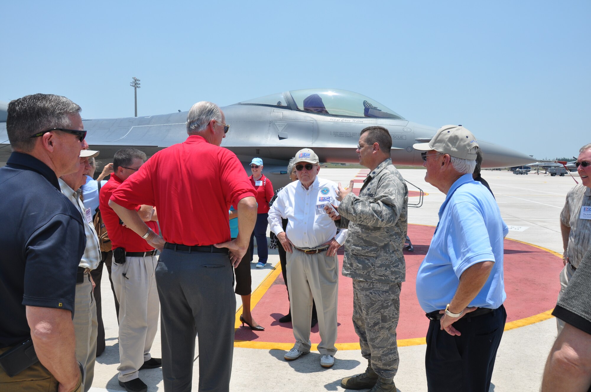 Lt. Colonel Thomas Davis speaks with the ESGR members during the Bosslift tour at Homestead AFB, on16 June 2011. (U.S. Air Force photo, Captain Wayne Capps)