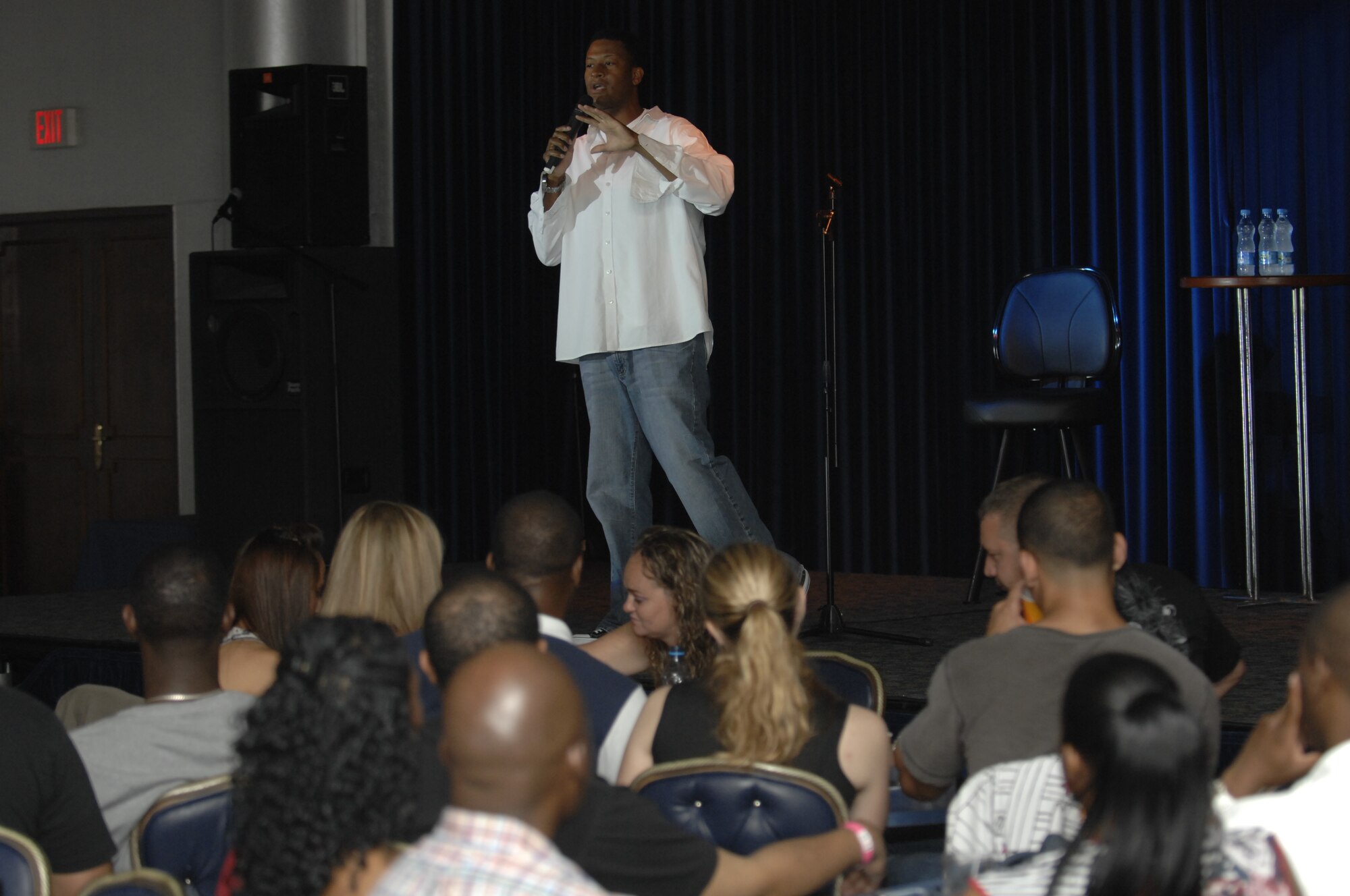 Daran Howard, a comedian, performs during an All Star Comedy Show June 10, 2011, at the Club Complex, Incirlik Air Base, Turkey. The show included performances by Daran Howard, Lav Luv and headline act Alex Ortiz. The three comedians met with attendees and signed autographs after the show. The show was part of a tour that includes stops at Ramstein Air Base, Germany,  and Osan Air Base, Republic of Korea. (U.S. Air Force photo by Senior Airman William A. O’Brien/ Released)