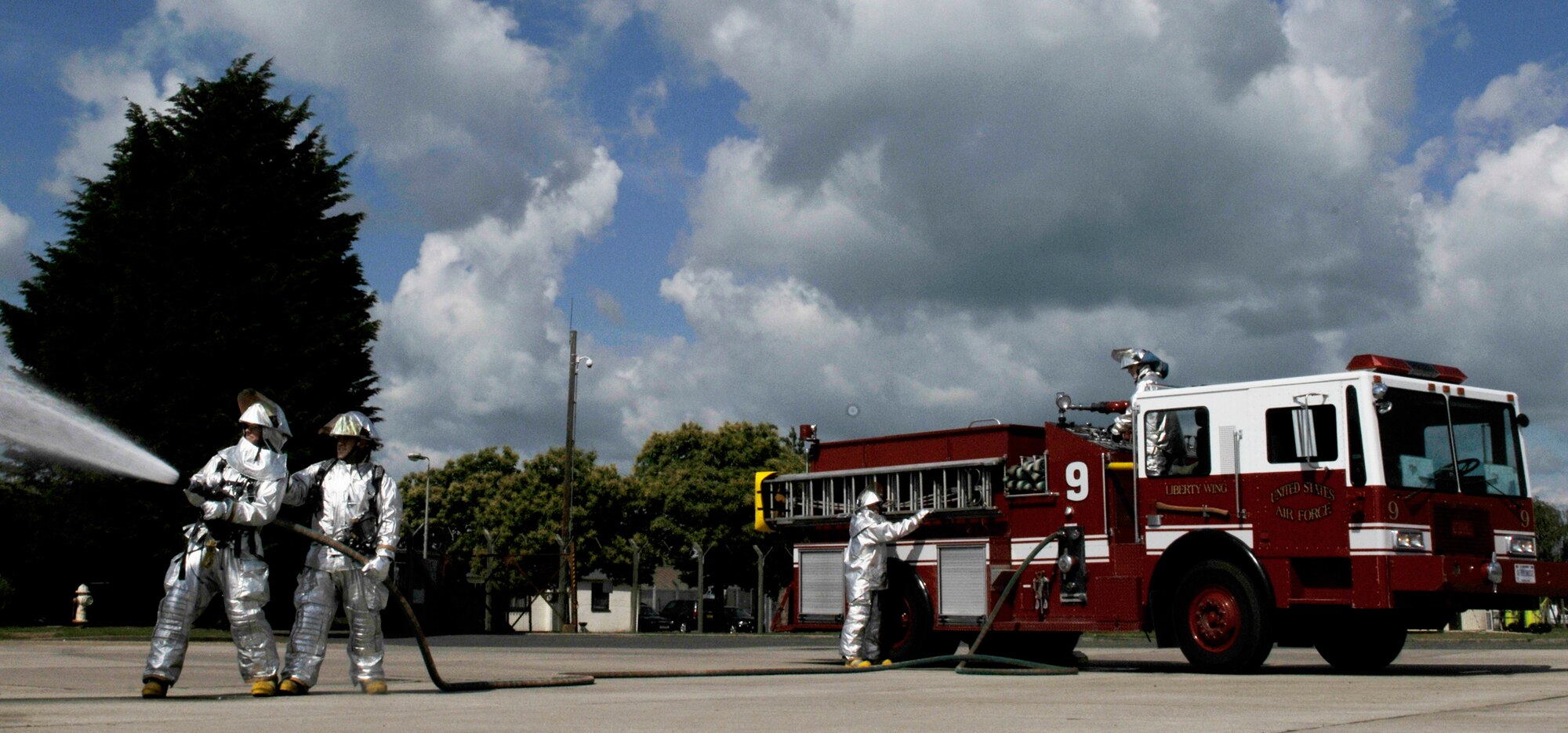 48th CES Firefighters Training to save lives > Royal Air Force