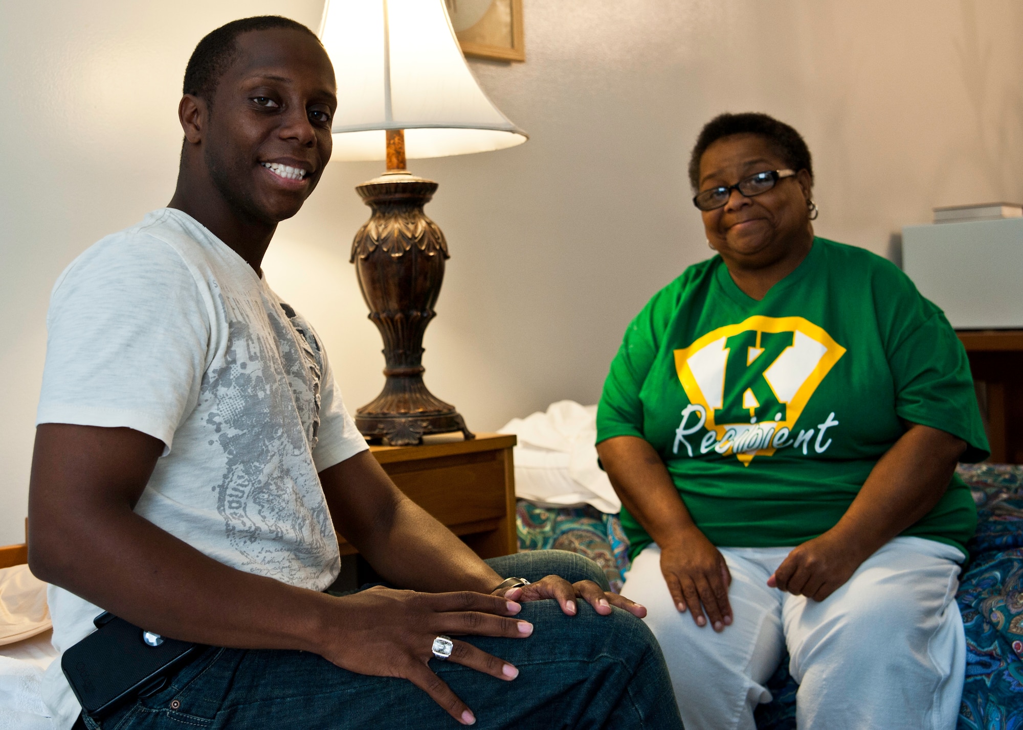 Airman 1st Class Chris Simmons, 96th Logistics Readiness Squadron, and his mother Felita underwent kidney transplant surgery May 16.  Airman Simmons donated his left kidney to his mother who had kidney disease and had been on dialysis for seven years.  (U.S. Air Force photo/Samuel King Jr.)
