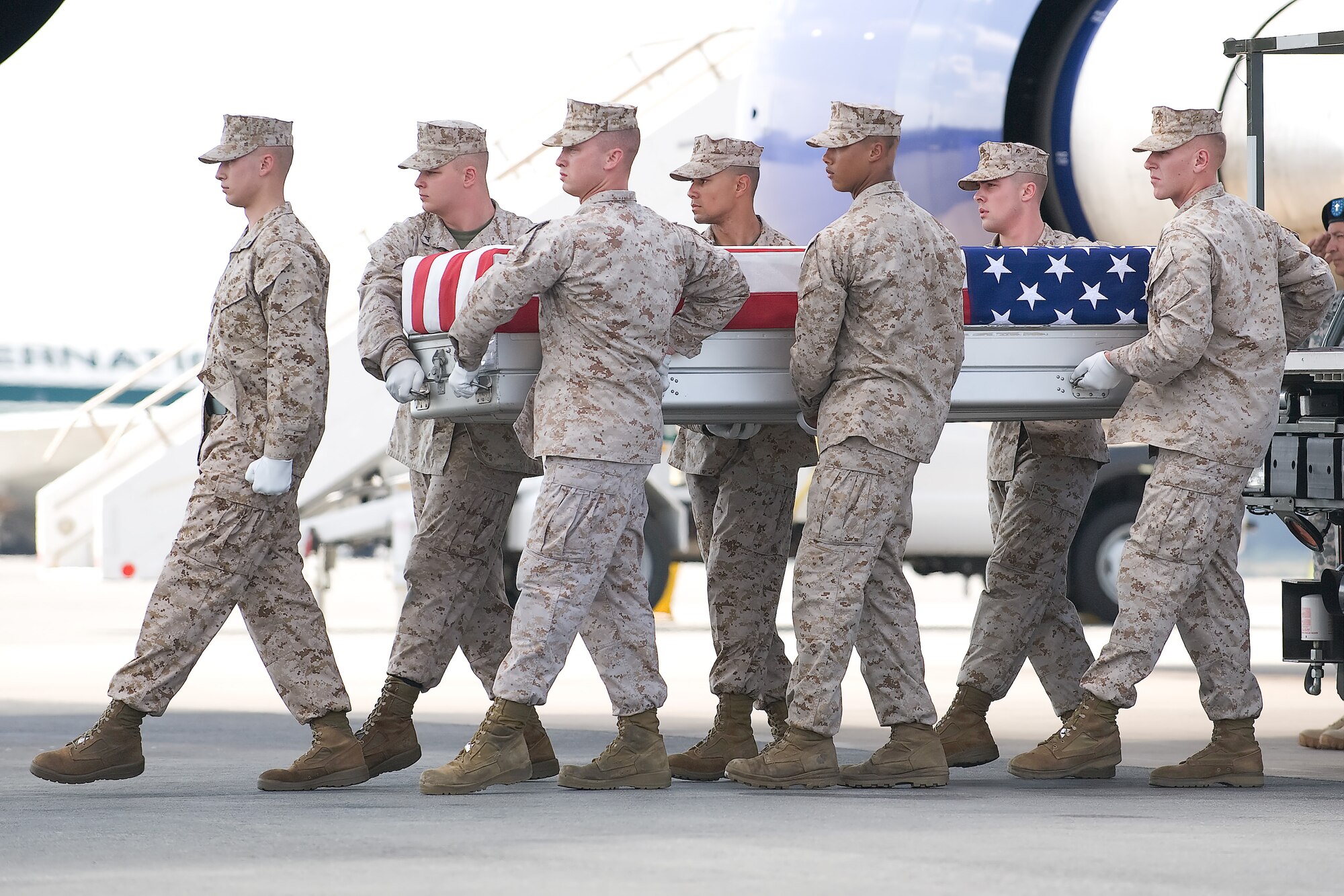 A U.S. Marine Corps carry team transfers the remains of Marine Lance Cpl. Mark R. Goyet, of Sinton, Texas, at Dover Air Force Base, Del., June 30, 2011. Goyet was assigned to the 3rd Battalion, 4th Marine Regiment, 1st Marine Division, I Marine Expeditionary Force, Twentynine Palms, Calif. (U.S. Air Force photo/Steve Kotecki)