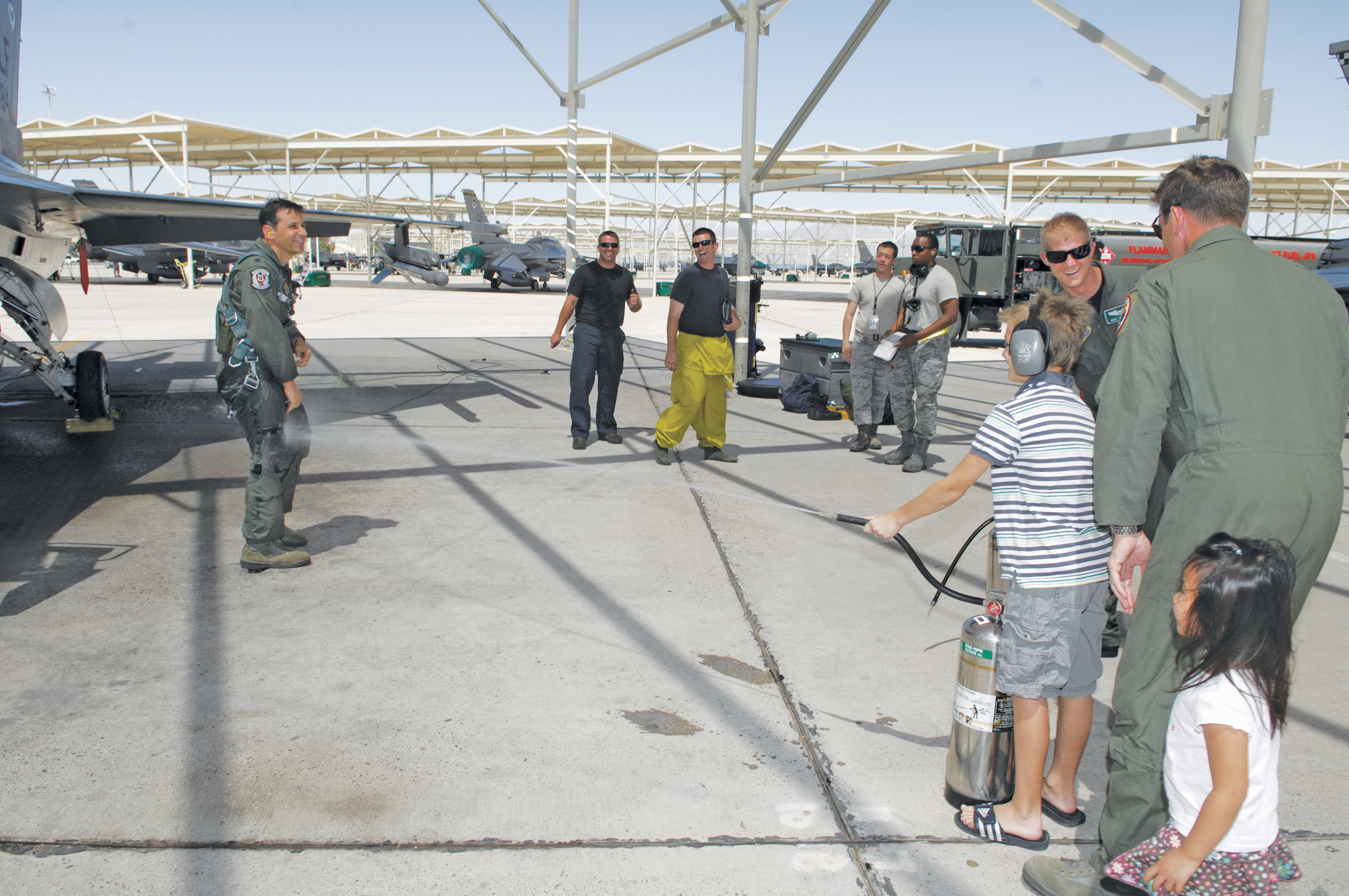 Luke AFB pilot reaches 4,000 flying hours > Luke Air Force Base > Article Display