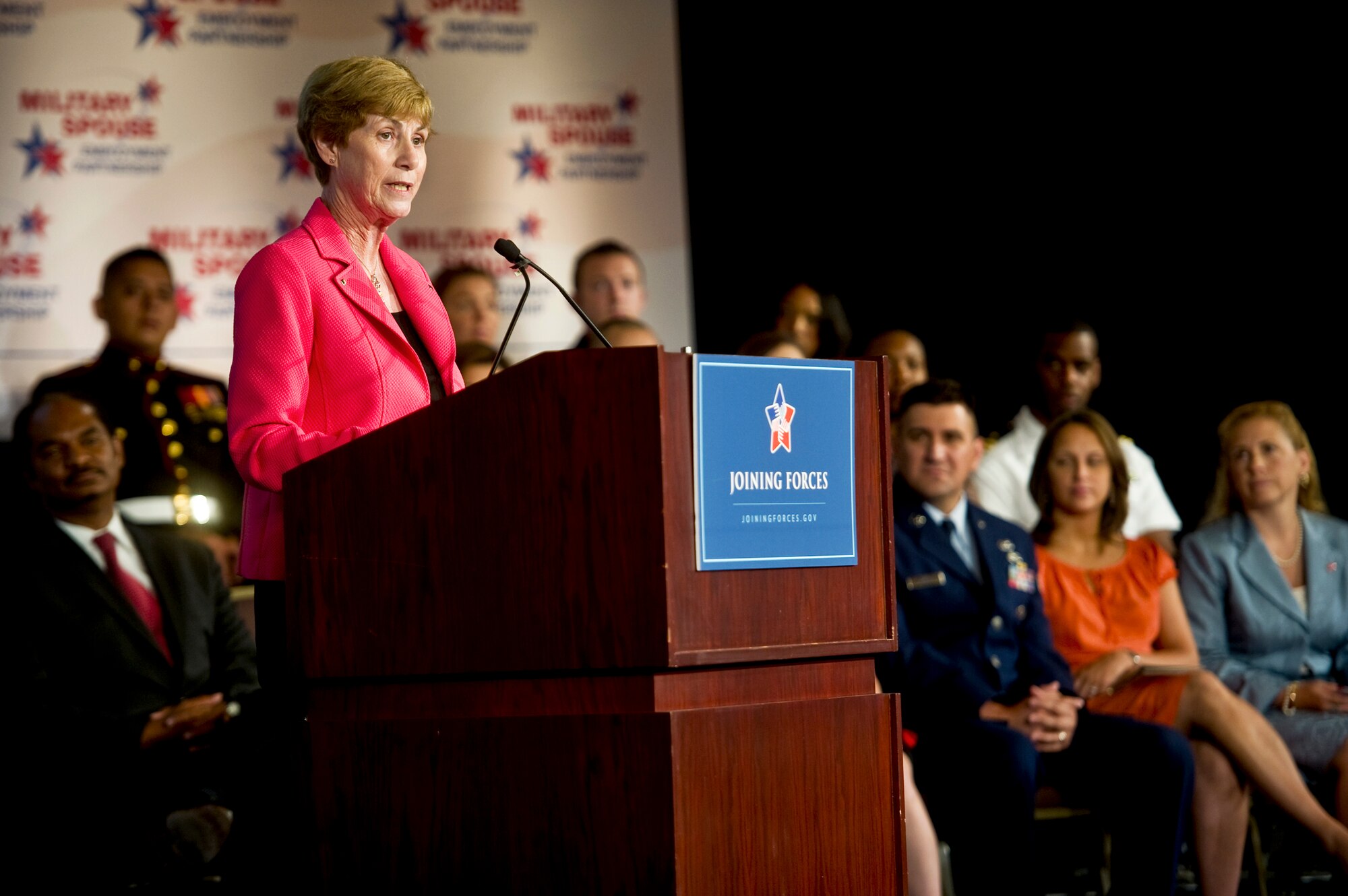 Deborah Mullen, the wife of Chairman of the Joint Chiefs of Staff Navy Adm. Mike Mullen, addresses audience members at the Military Spouse Employment Partnership kickoff June 29, 2011, at the U.S. Chamber of Commerce in Washington. The partnership helps promote meaningful, long-term employment opportunities between U.S. employers and military spouses. (Defense Department photo/Petty Officer 1st Class Chad J. McNeeley)