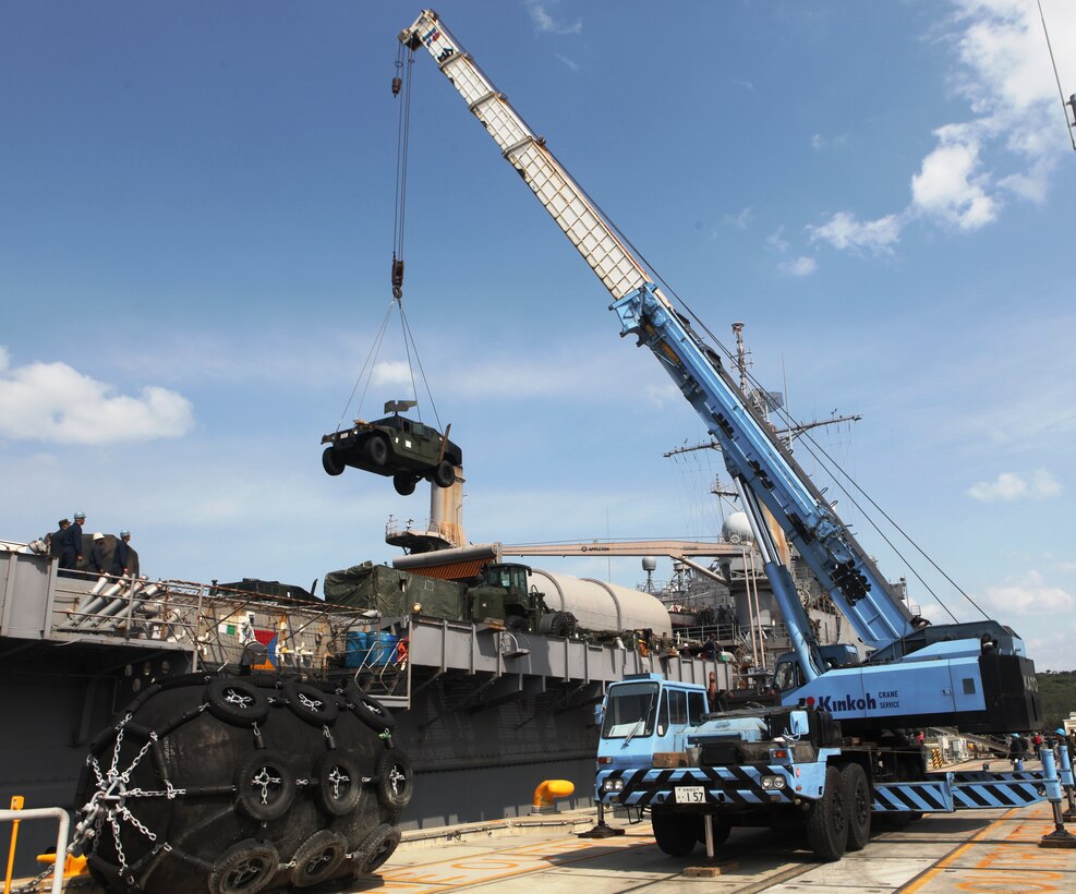 A 31st Marine Expeditionary Unit humvee is moved from the USS Denver (LPD 9) to the USS Harpers Ferry (LSD 49), March 4.  Elements of the 31st MEU switched ships mid-deployment allowing the MEU to remain ready to respond.  The transition comes midway through the MEU’s scheduled deployment to the Asia-Pacific region, enhancing theater security and conducting bilateral training with multiple nations.  The 31st MEU is the U.S.’s only continually forward-deployed MEU, and remains a force-in-readiness in the Asia-Pacific region at all times.