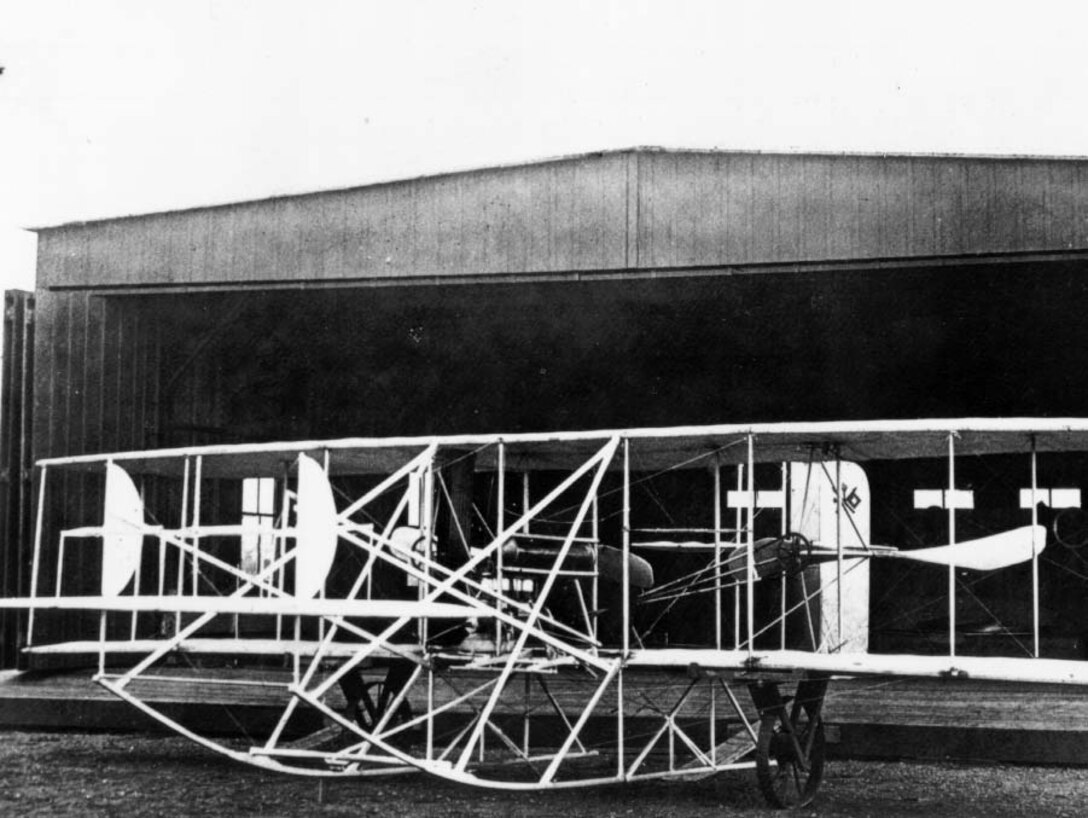 In front of its hanger at Ft. Sam Houston, 1910