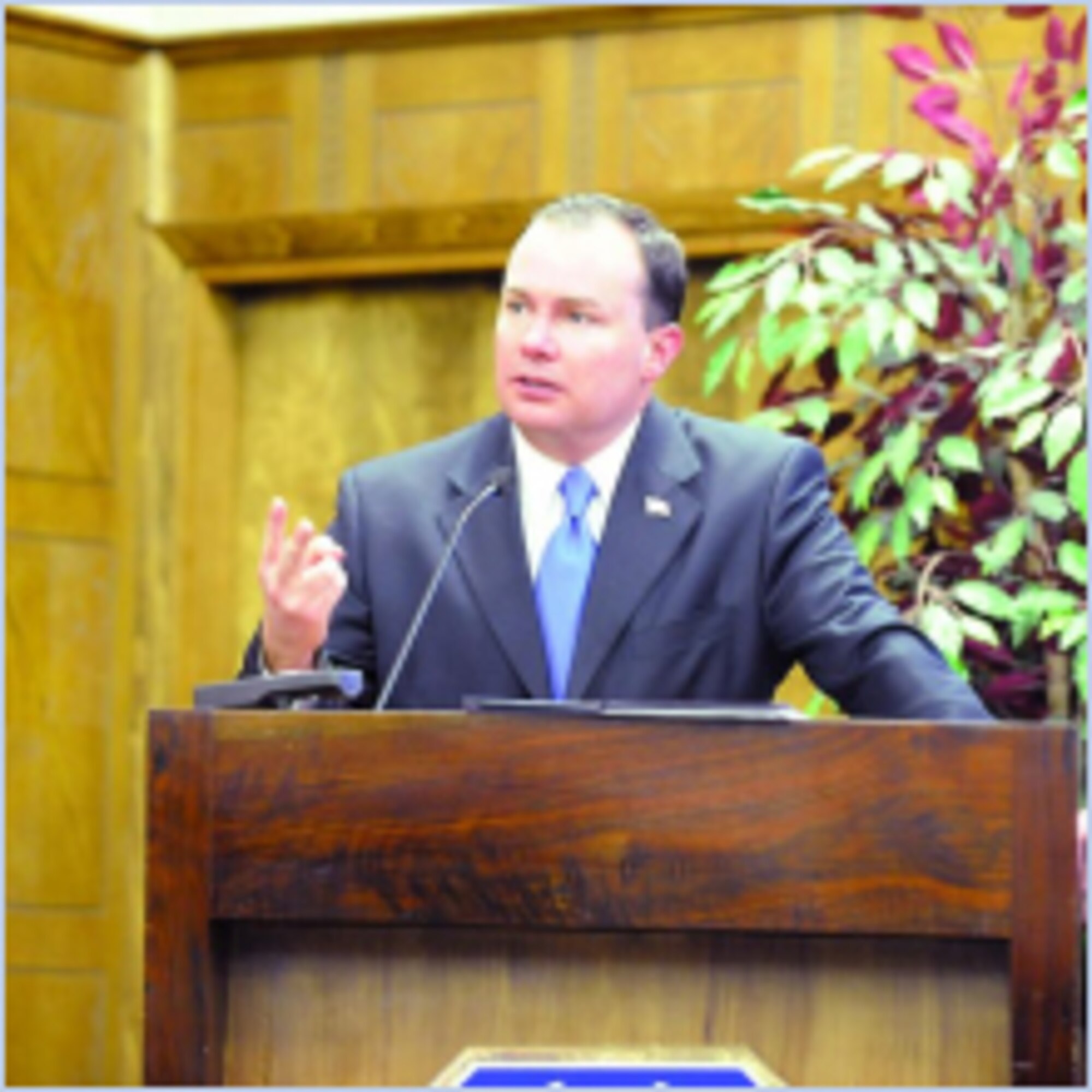 Sen. Mike Lee addresses an afternoon session of the PDI hosted by the Utah Chapter of the American Society of Military Comptrollers at the base. Both congressmen delivered fiscally conservative messages on challenges facing the U.S. (U.S. Air Force photo by Alex Lloyd)