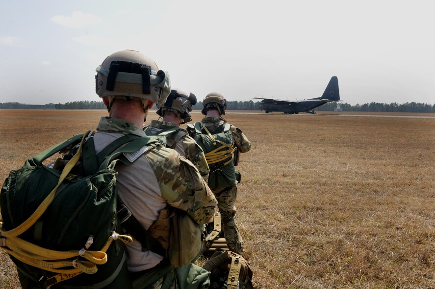 VALDOSTA, Ga.-- Personnel from the 38th Rescue Squadron prepare to load an HC-130P Combat King from the 71st Rescue Squadron recently. The pararescuemen static line jumped from the aircraft and then provided medical care to injured personnel on the ground during the training. (U.S. Air Force photo/Airman 1st Class Benjamin Wiseman)(RELEASED)