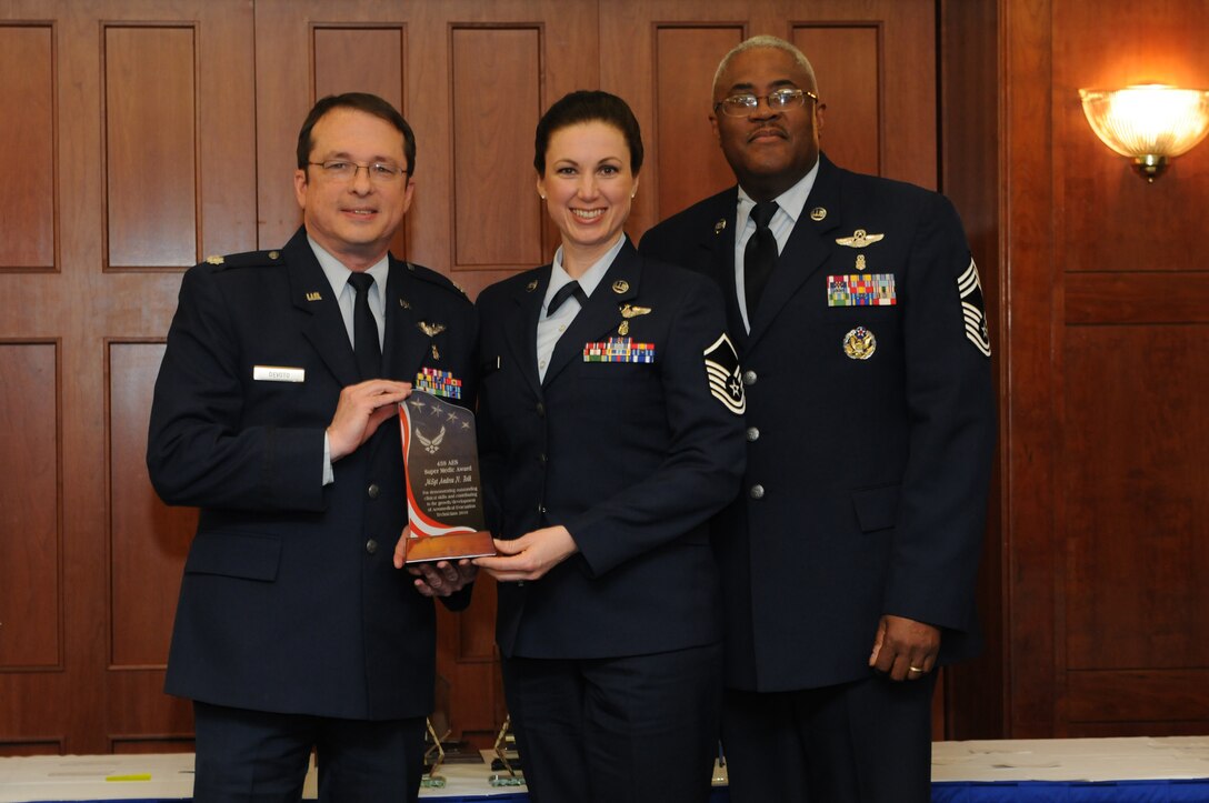 JOINT BASE ANDREWS, Md. -- The 459th Air Refueling Wing held an awards banquet here Mar. 5, which recognized units and top performers from the wing for 2010. (U.S. Air Force Photo/Tech. Sgt. Steve Lewis)