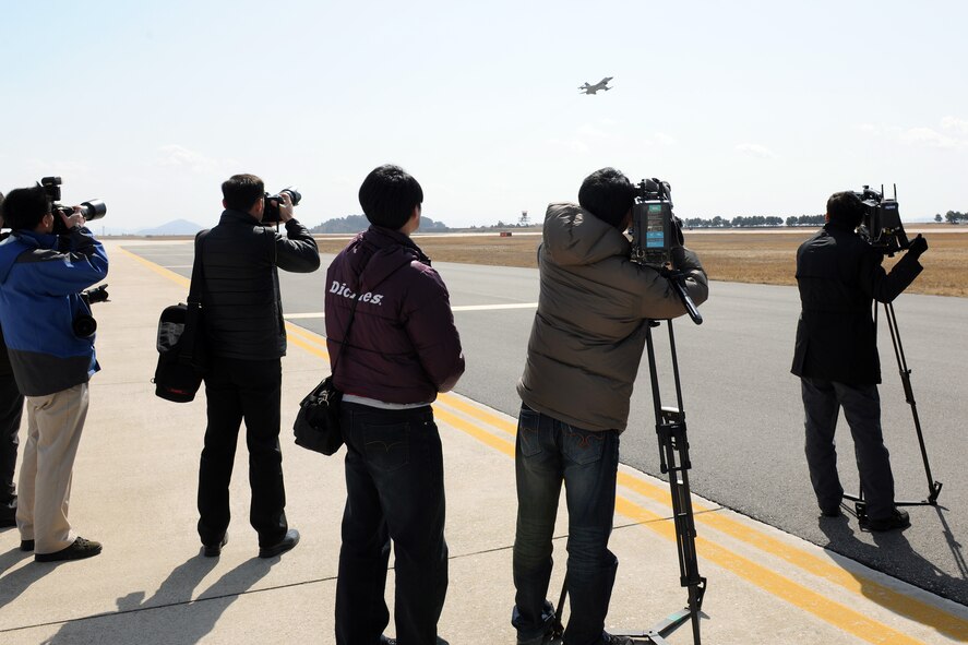 KUNSAN AIR BASE, Republic of Korea -- Regional media outlets from various agencies across the peninsula came to document an exercise called, "Buddy Wing" here March 9. Buddy Wing is a combined fighter exchange program designed to improve interoperability between the U.S. Air Force and ROK Air Force fighter squadrons. It facilitates fighter pilots and maintenace personnel to exchange tactics and procedures for the betterment and safety of the peninsula. (U.S. Air Force photo by Tech. Sgt. Jonathan Pomeroy)