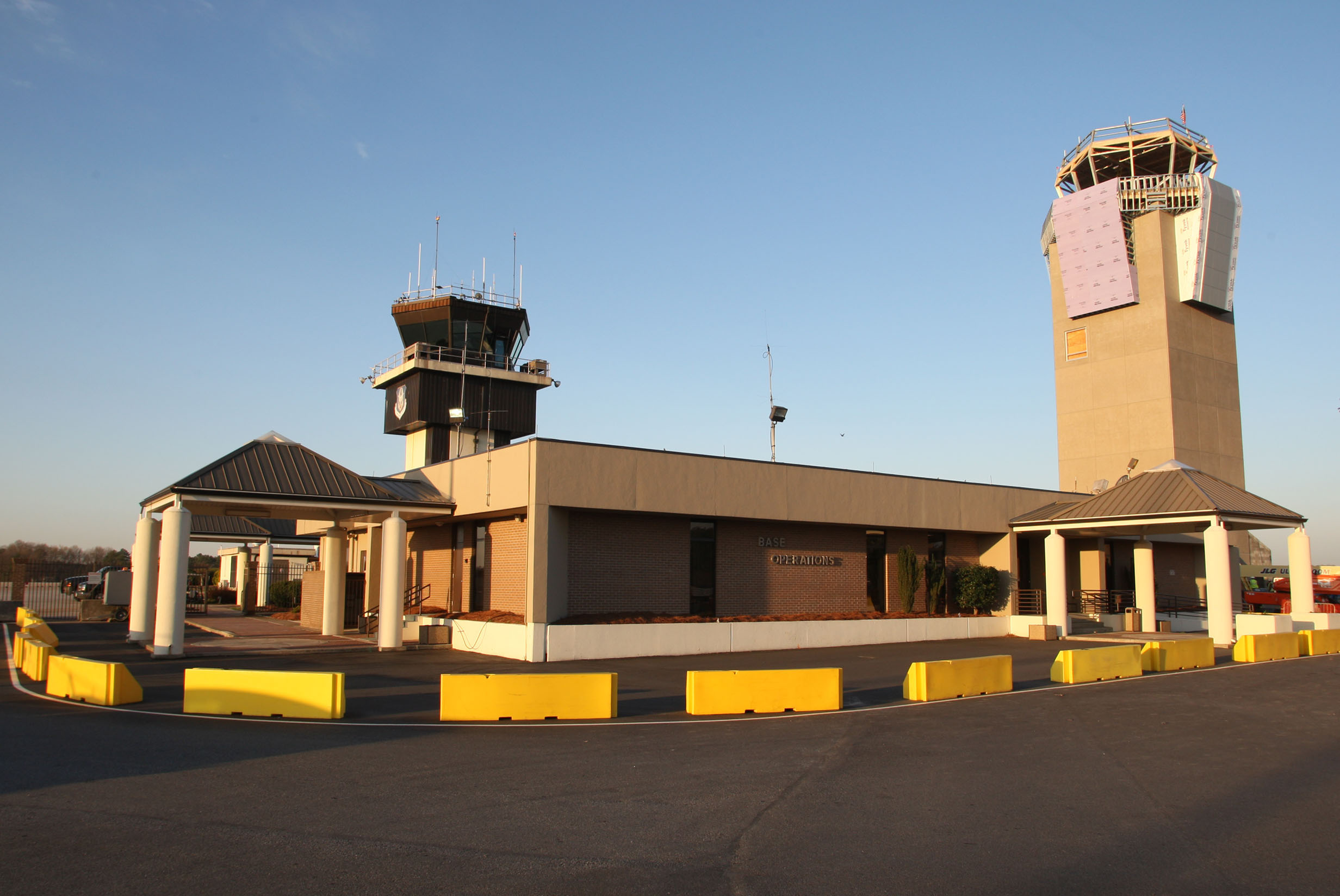 Dobbins new tower taking shape > Dobbins Air Reserve Base > Article Display