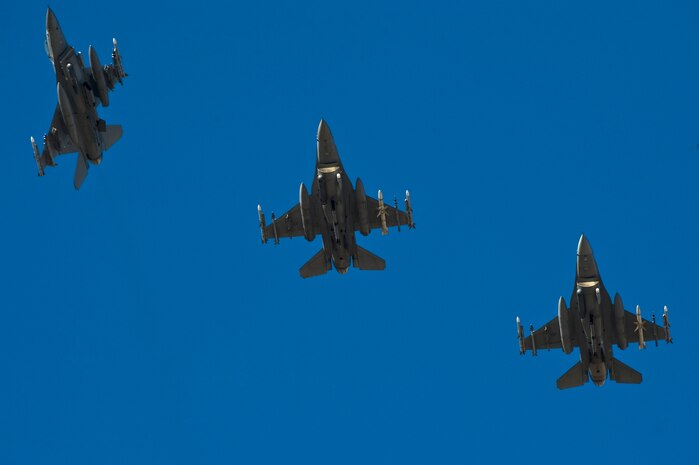 NELLIS AIR FORCE BASE, Nev., --  F-16 Fighting Falcons, 20th Fighter Wing, Shaw Air Force Base, S.C., returns from a training mission over the Nevada Test and Training Range during Red Flag 11-3 at Nellis Air Force Base, Nev., March 10. Red Flag is a realistic combat training exercise involving the air forces of the United States and its allies.  The exercise is hosted north of Las Vegas on the Nevada Test and Training Range. (U.S. Air Force photo by Senior Airman Brett Clashman)