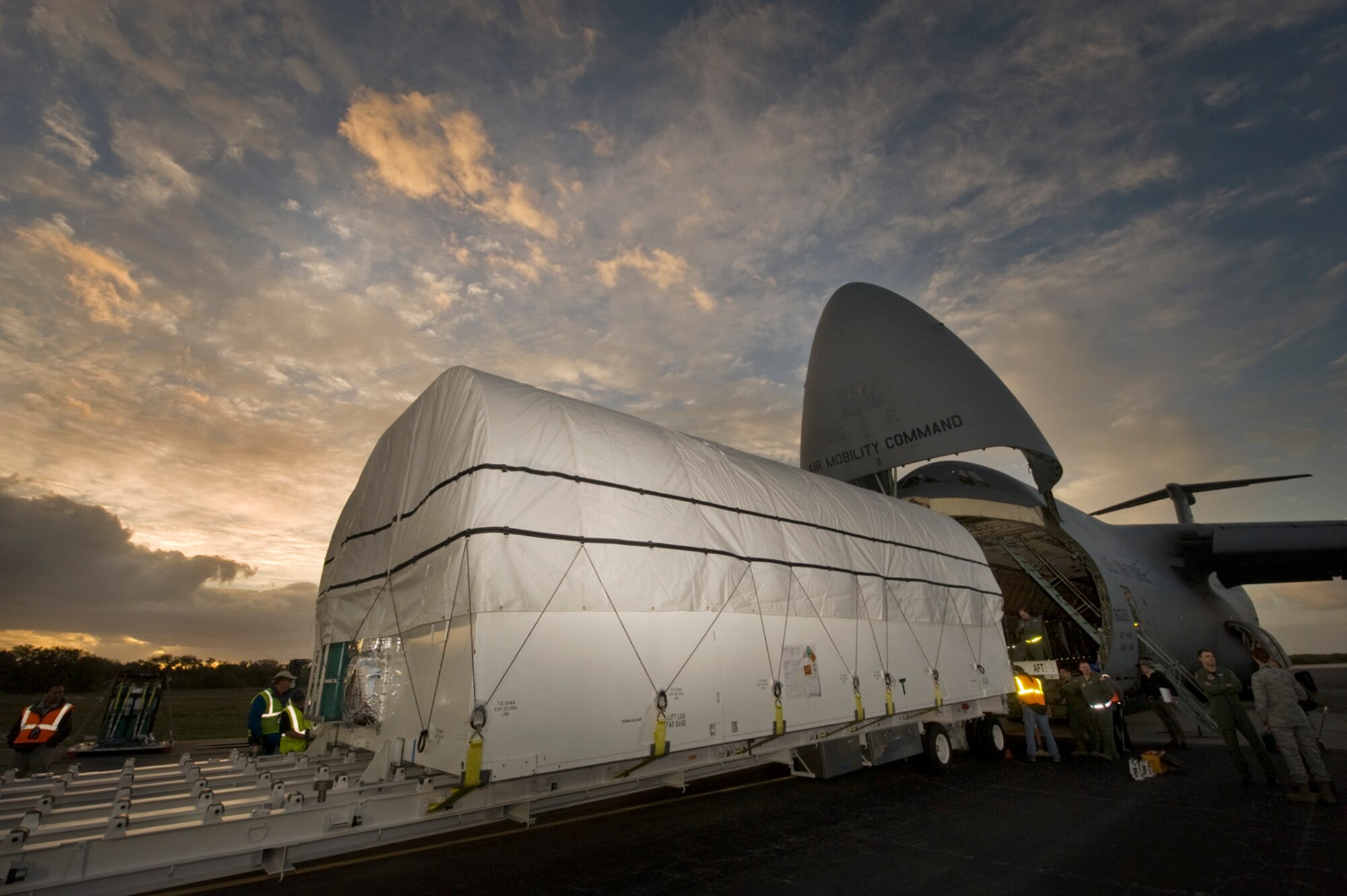 The U.S. Air Force's Space Based Infrared Systems (SBIRS) program completed
a major program milestone early March 4, 2011, successfully delivering the first
geosynchronous satellite (GEO-1) to Cape Canaveral Air Force Station, Fla.


