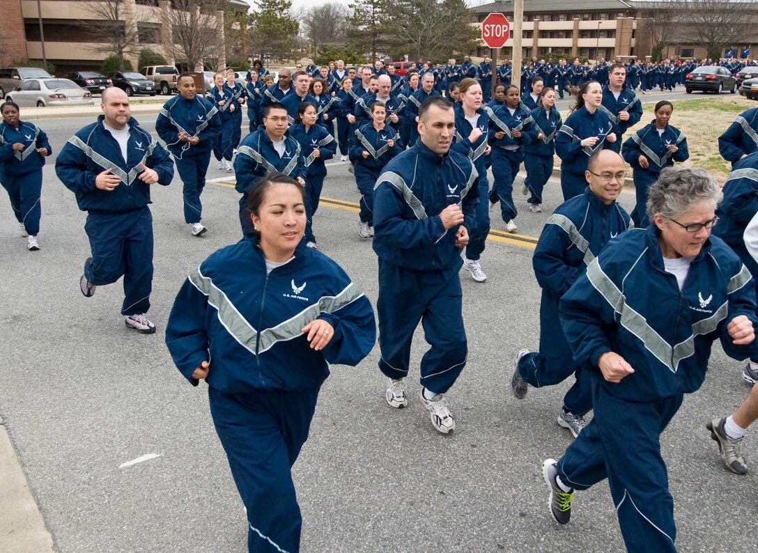 More than 800 combined Air Force District Washington,  11th Wing, 79th Medical Wing and 844th Communications Group Airmen and civilians participated in a two-mile fun run to kickoff the Air Force Assistance Fund campaign March 15. The AFAF was created to provide for charities that support Air Force families, including servicemembers, retirees, dependents and surviving spouses. The fund aids four charitable organizations: the Air Force Villages Foundation, the Air Force Enlisted Village, the Air Force Aid Society and The General and Mrs. Curtis E. LeMay Foundation. (U.S. Air Force photo/Bobby Jones)