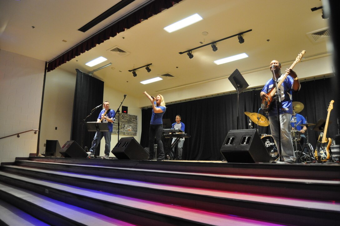 Top Flight performed for students at the Kings Ridge Preparatory Academy in Phoeniz, AZ on March 14, 2011