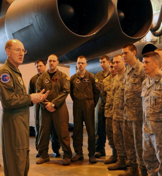 Gen. C. Robert Kehler, U.S. Strategic Command commander, speaks to Airmenfrom the 2nd Maintenance Squadron at Barksdale Air Force Base, La., March17. General Kehler, who took command at U.S. Strategic Command in January,met with Air Force Global Strike Command Airmen and leaders during his visitto discuss the AFGSC mission and the importance of a safe, secure andeffective nuclear deterrent. (U.S. Air Force photo/ Senior Airman Alexandra M. Boutte)(RELEASED)