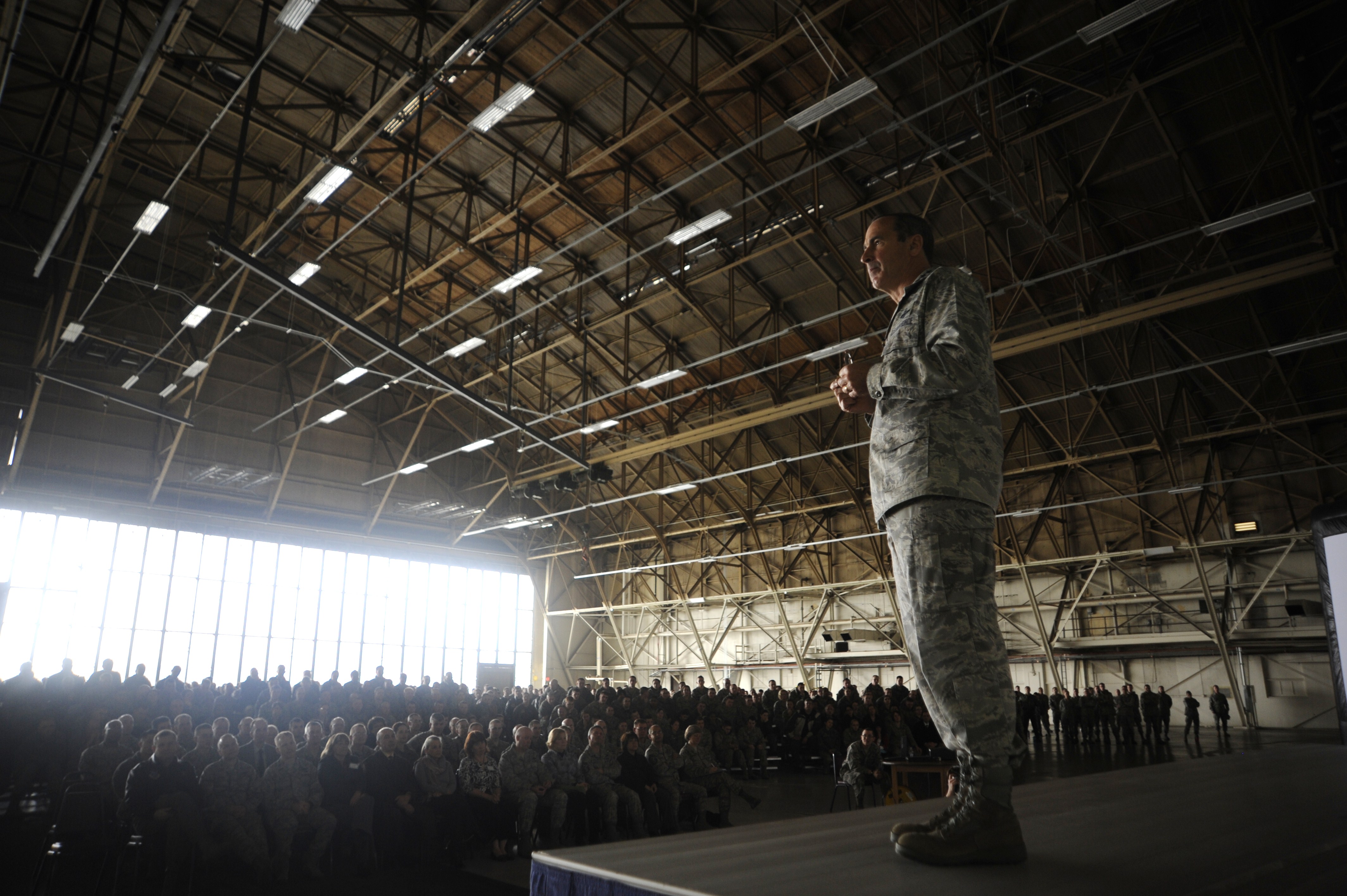 AMC commander visits Fairchild