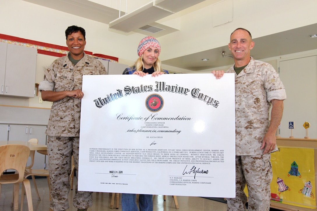 AbilityOne® Award Certificate Binder — Marine Corps