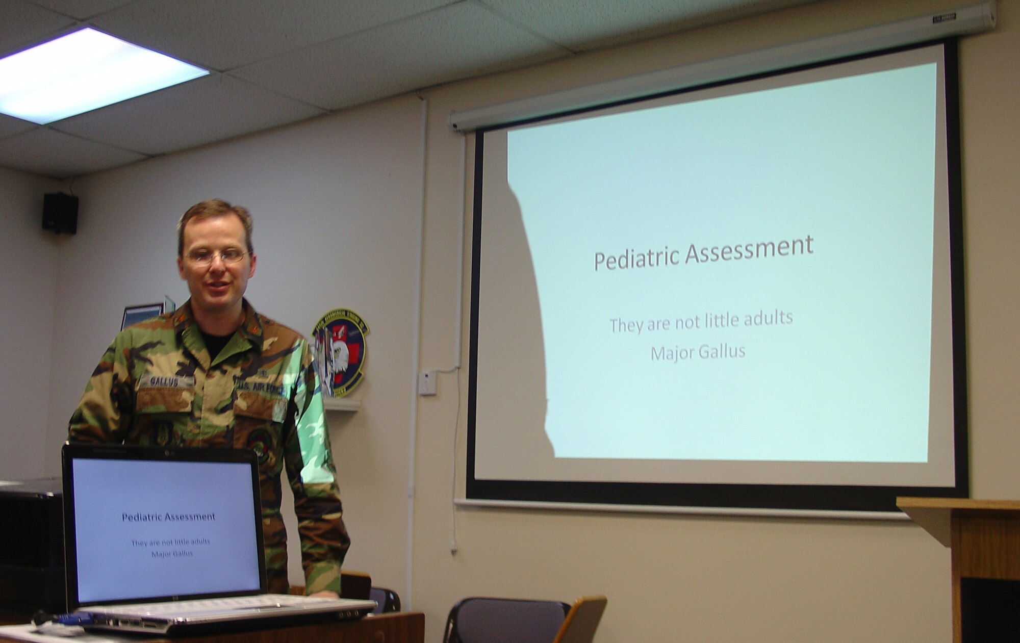 WRIGHT-PATTERSON AIR FORCE BASE, Ohio – Maj. Corey Gallus, 445th Aeromedical Staging Squadron, provides Pediatric Assessment Training to reservists attending the ASTS commander’s call March 20. (U.S. Air Force photo/Maj. Mary Reed)  