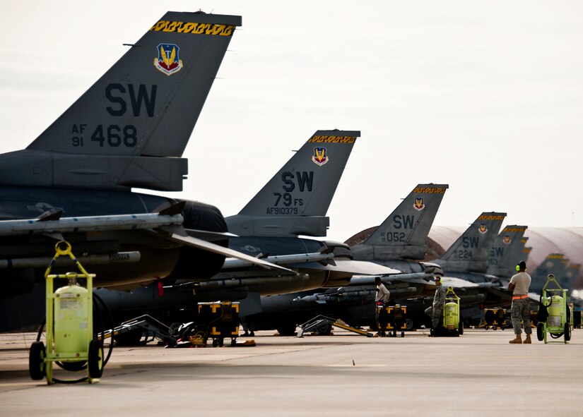 More than 10 F-16s from the 20th Fighter Wing were on hand to participate in the air-to-ground weapons system evaluation program known as Combat Hammer at Eglin Air Force Base, Fla.  The week-long evaluation is conducted by the 86th Fighter Weapons Squadron, located here.  The squadron hosts 20 to 25 evaluations at Hill and Eglin each year, assessing weapon system performance, reliability, capabilities, and limitations in realistic combat scenarios against representative real-world targets.  (U.S. Air Force photo/Samuel King Jr.)