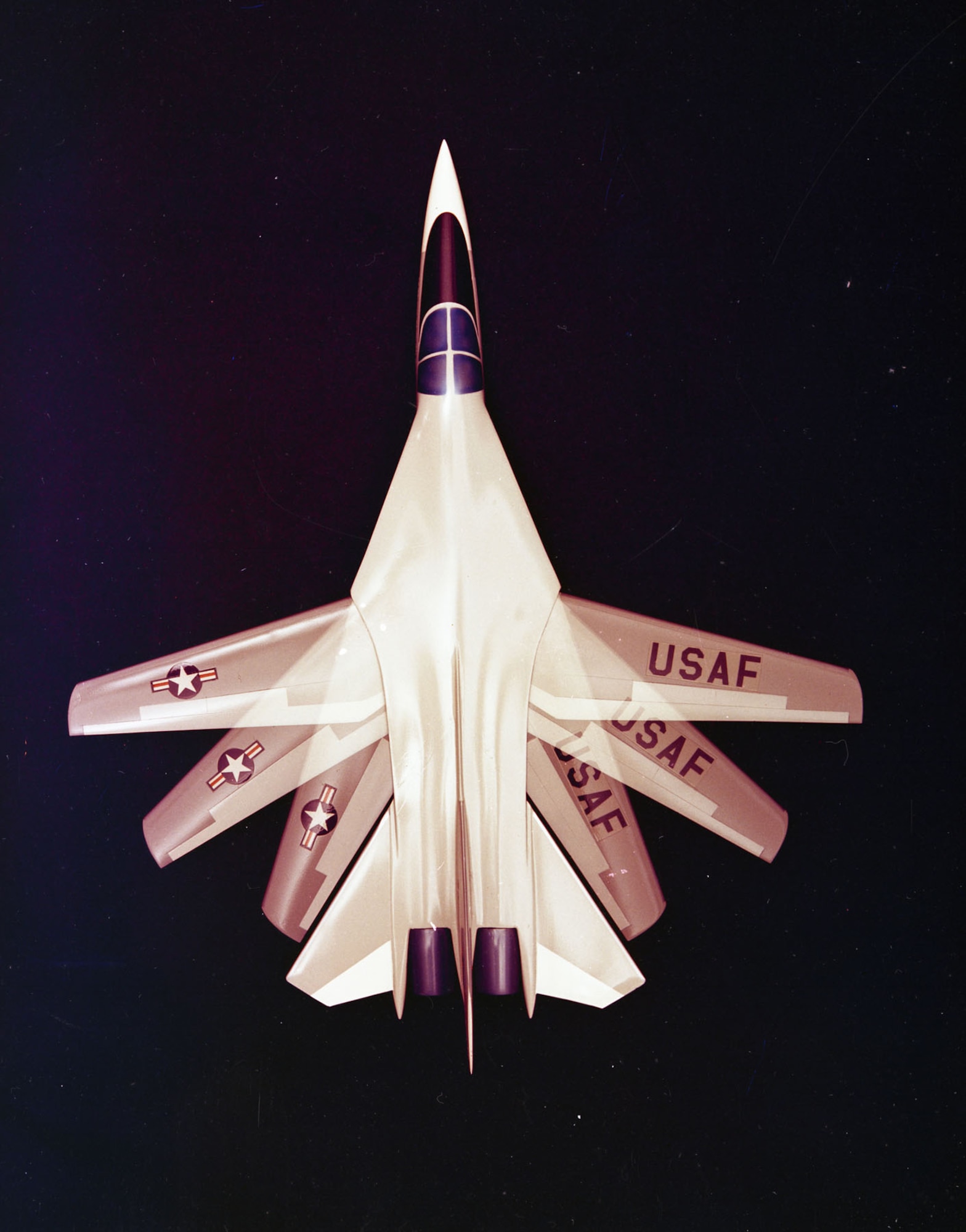 The F-111A could change the angle or “sweep” of its wings in flight. This image shows three different wing positions. With the wings swept forward, the F-111A had more lift to carry heavier loads, and it could land or take off at a slower speed. With the wings swept back, the F-111A could fly at very high speeds. (U.S. Air Force photo)