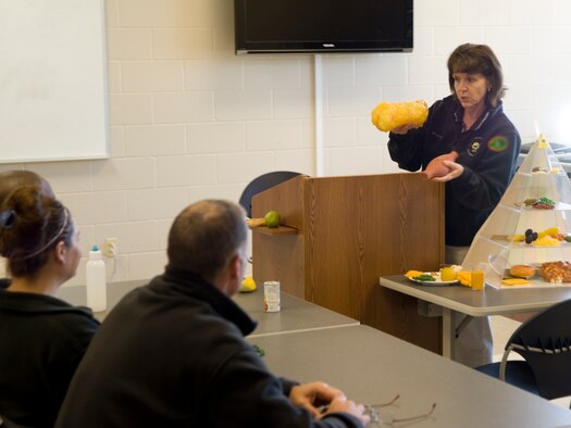 Maribeth Havran, 22nd Aerospace Medicine Squadron Health and Wellness Center nutrition consultant, instructs a nutrition class to Airmen March 23, 2011, McConnell Air Force Base, Kan. March is National Nutrition Month. McConnell’s HAWC offers a wide variety of classes to improve Airmen’s nutrition year round. (U.S. Air Force photo/Airman 1st Class Armando A. Schwier-Morales) 