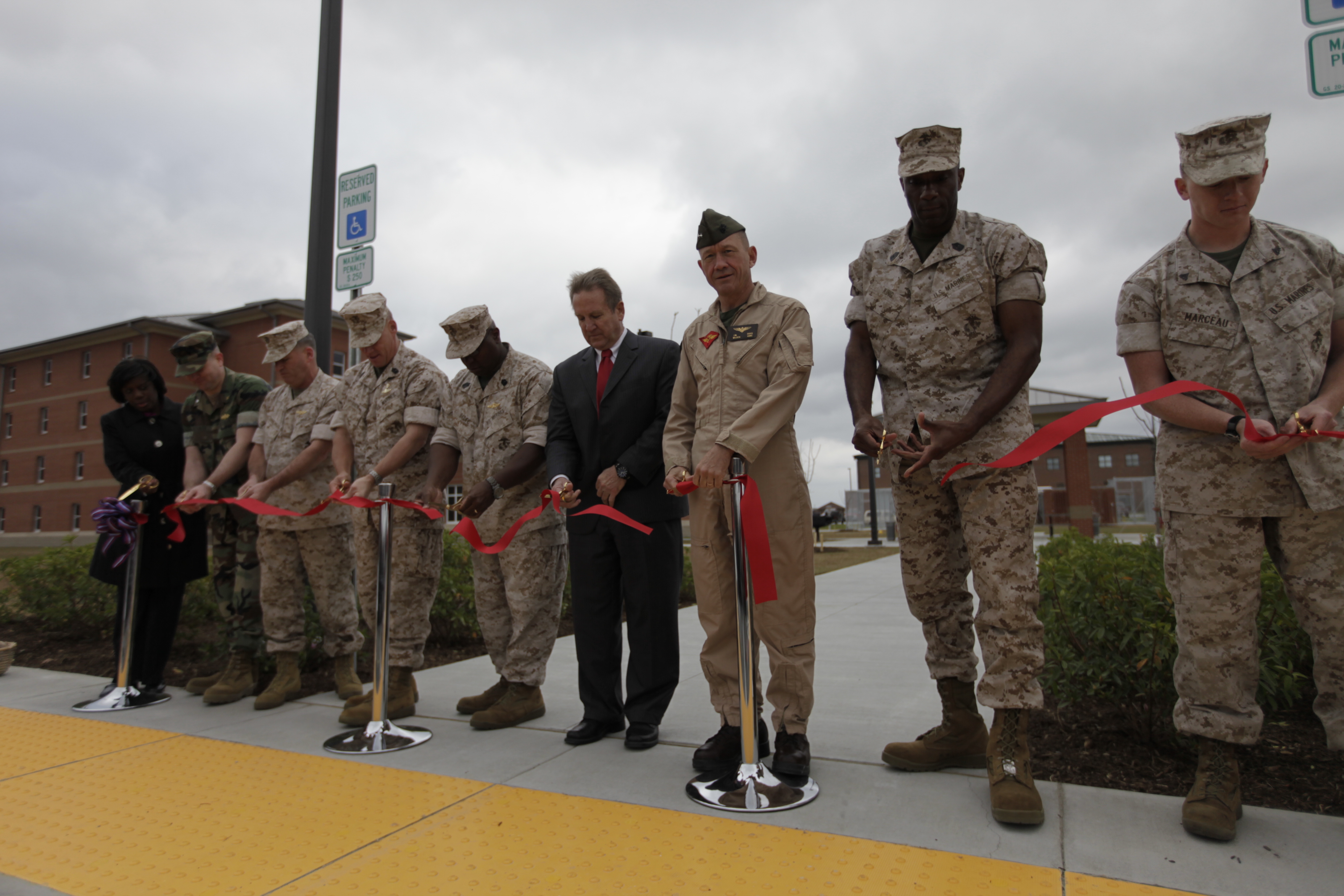 Cherry Point Unveils New Living Quarters For Single Marines Marine Corps Air Station Cherry Point Mcas Cherry Point News
